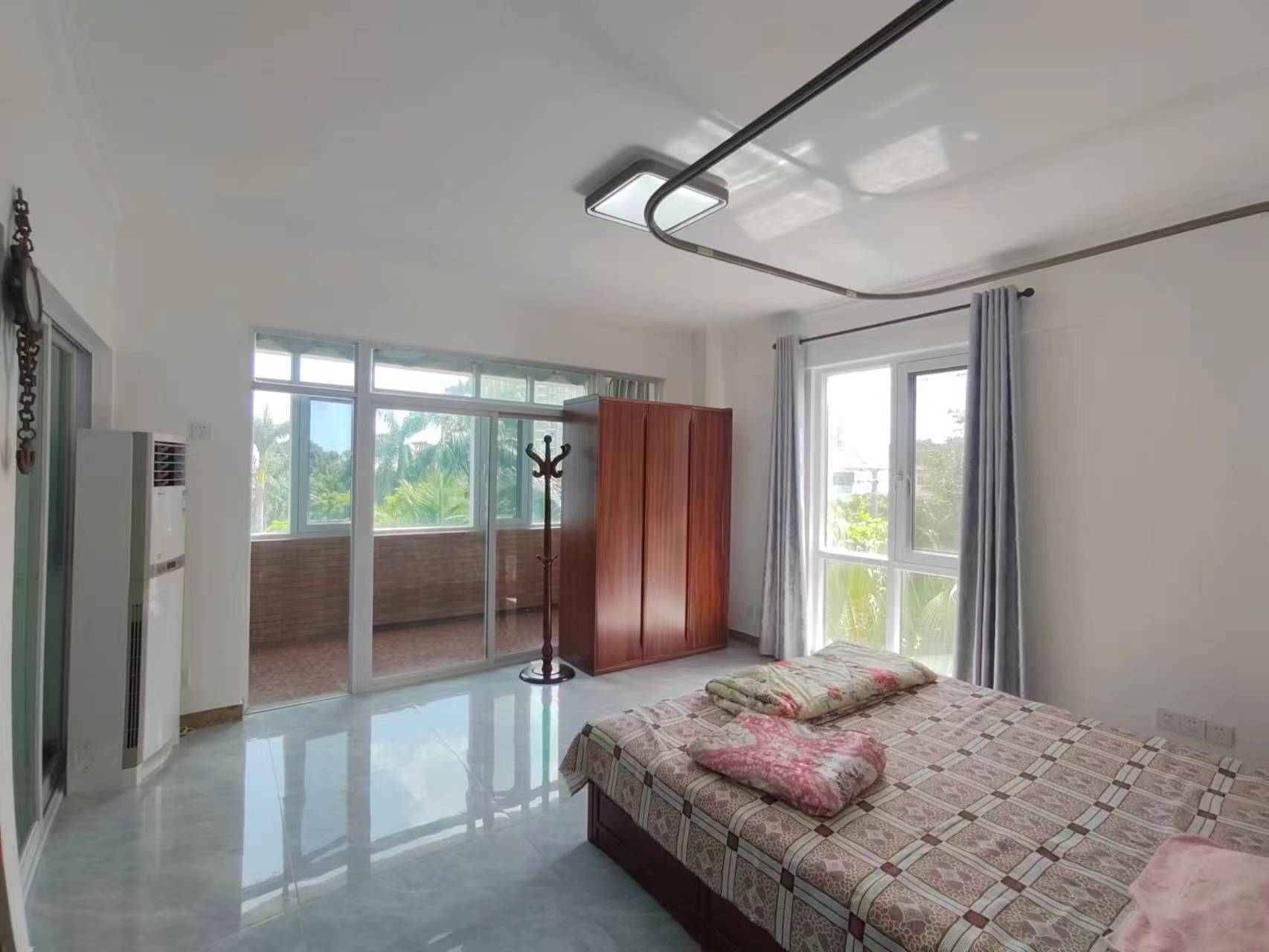 全景花园  5室2厅2卫    420.0万 全景花园  5室2厅2卫    420.0万室内图