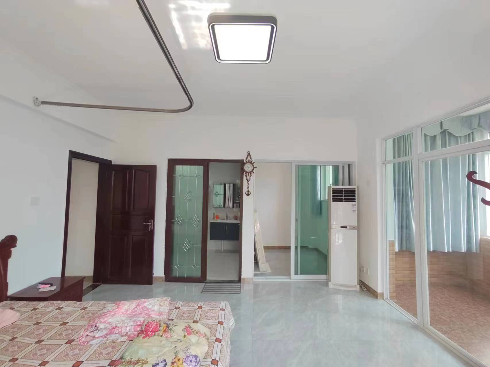 全景花园  5室2厅2卫    420.0万 全景花园  5室2厅2卫    420.0万室内图