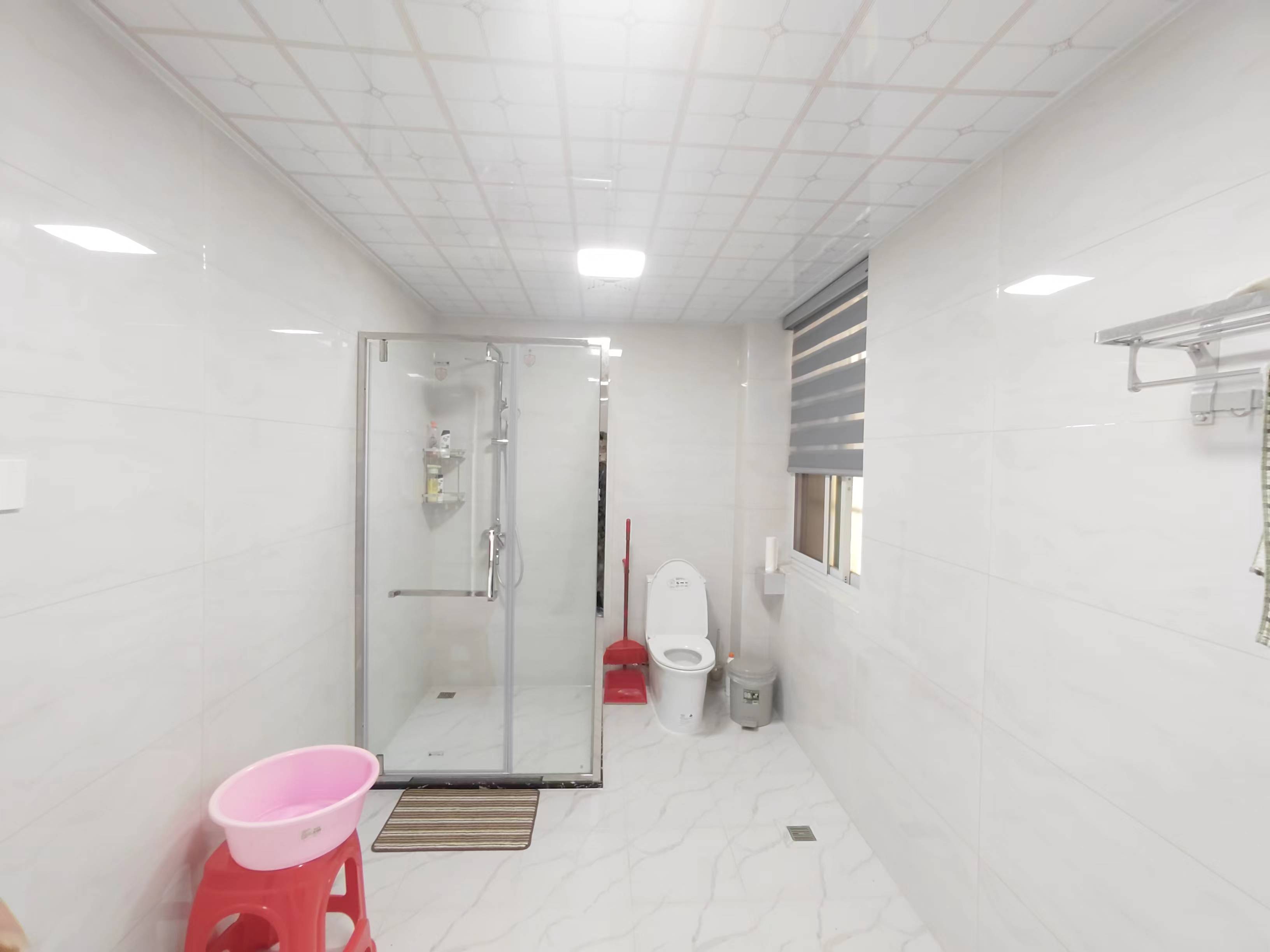 全景花园  5室2厅2卫    420.0万 全景花园  5室2厅2卫    420.0万室内图