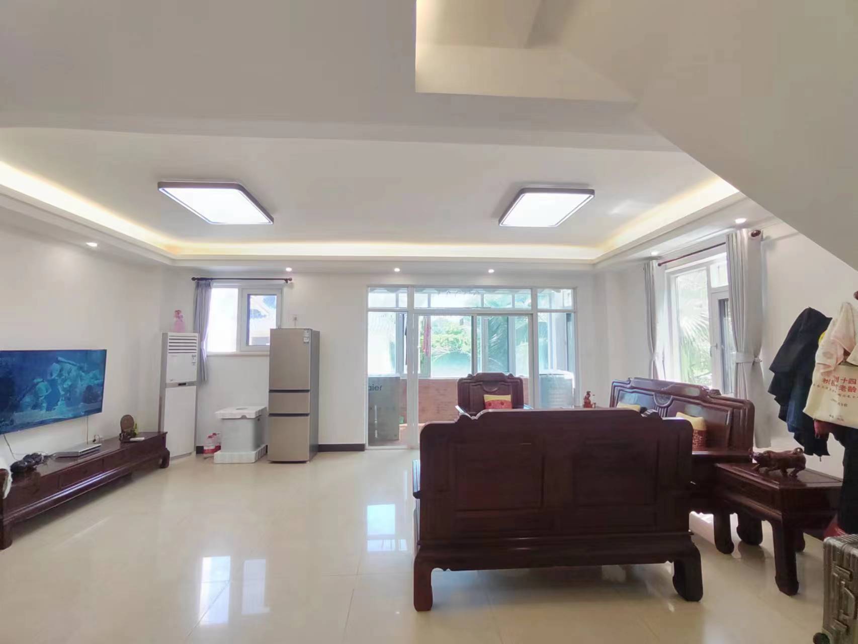 全景花园  5室2厅2卫    420.0万 全景花园  5室2厅2卫    420.0万室内图