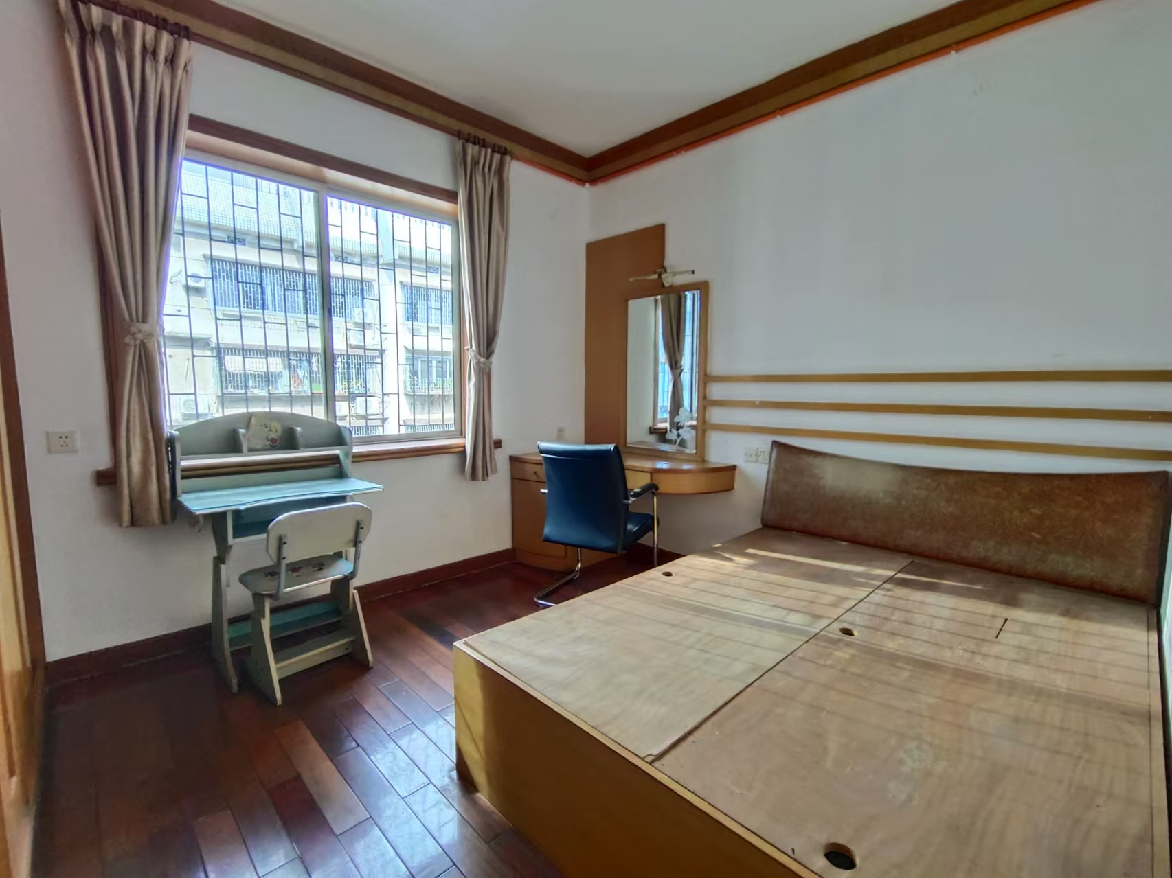 天元区工商银行宿舍 4室2厅2卫 46.8万 天元区工商银行宿舍 4室2厅2卫 46.8万室内图