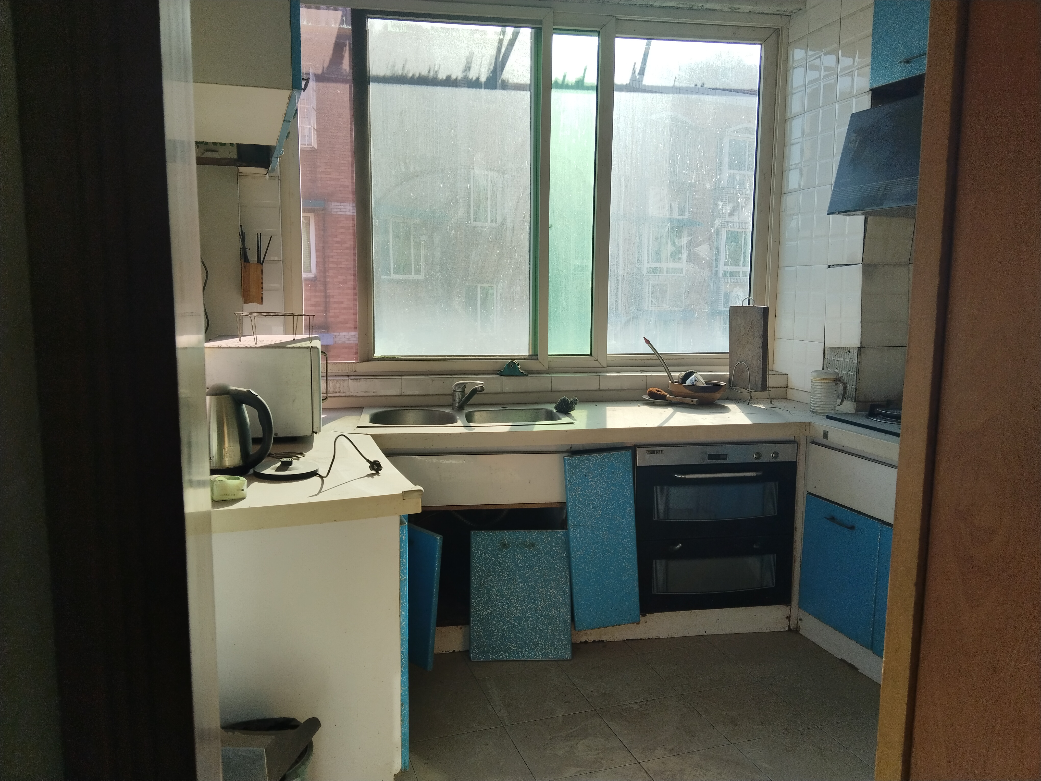 湘银二期世纪花园  3室2厅2卫   25.00万 湘银二期世纪花园  3室2厅2卫   25.00万室内图