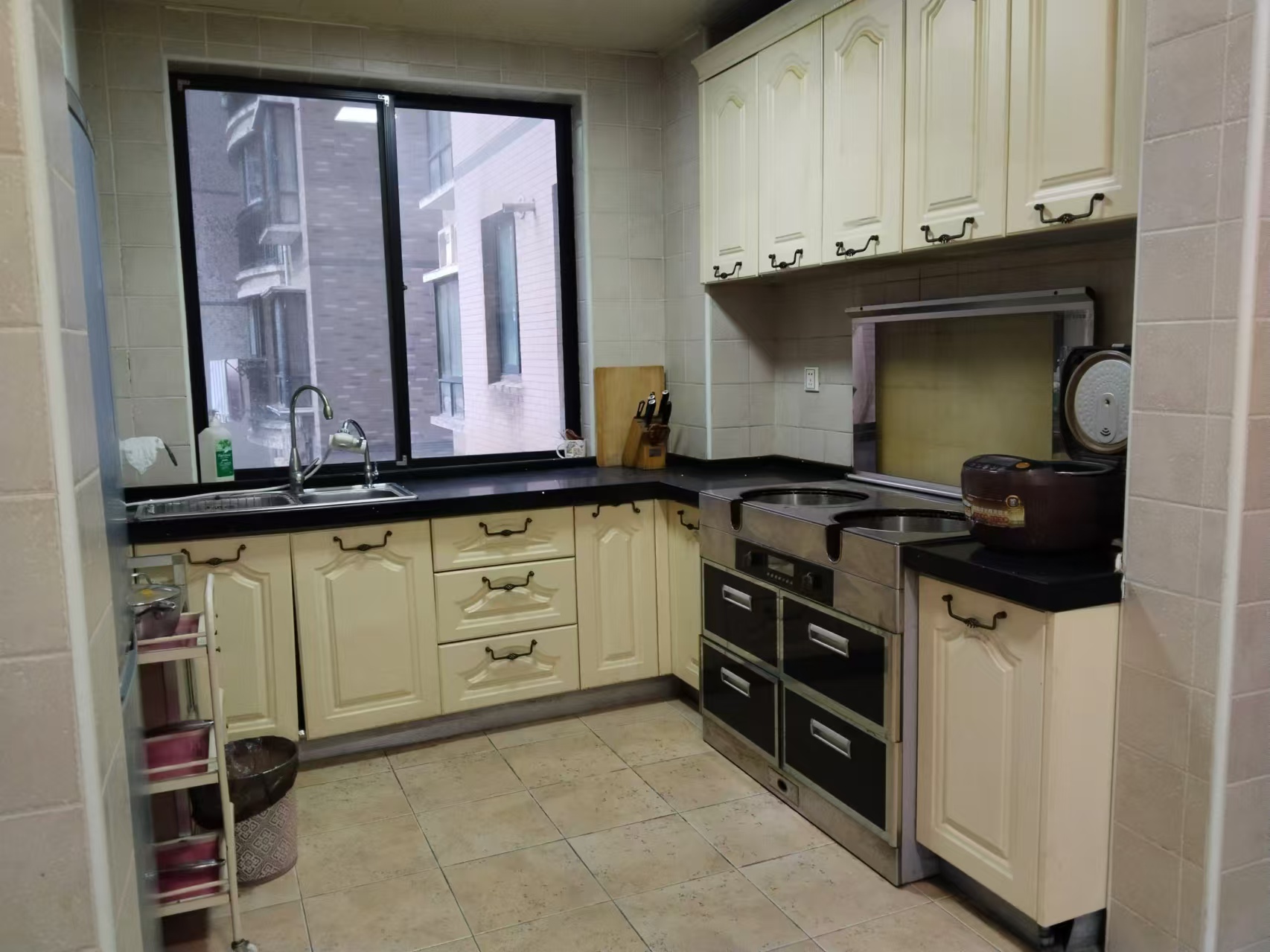 湘银三期水岸蓝郡 3室2厅2卫 85.0万 湘银三期水岸蓝郡 3室2厅2卫 85.0万室内图