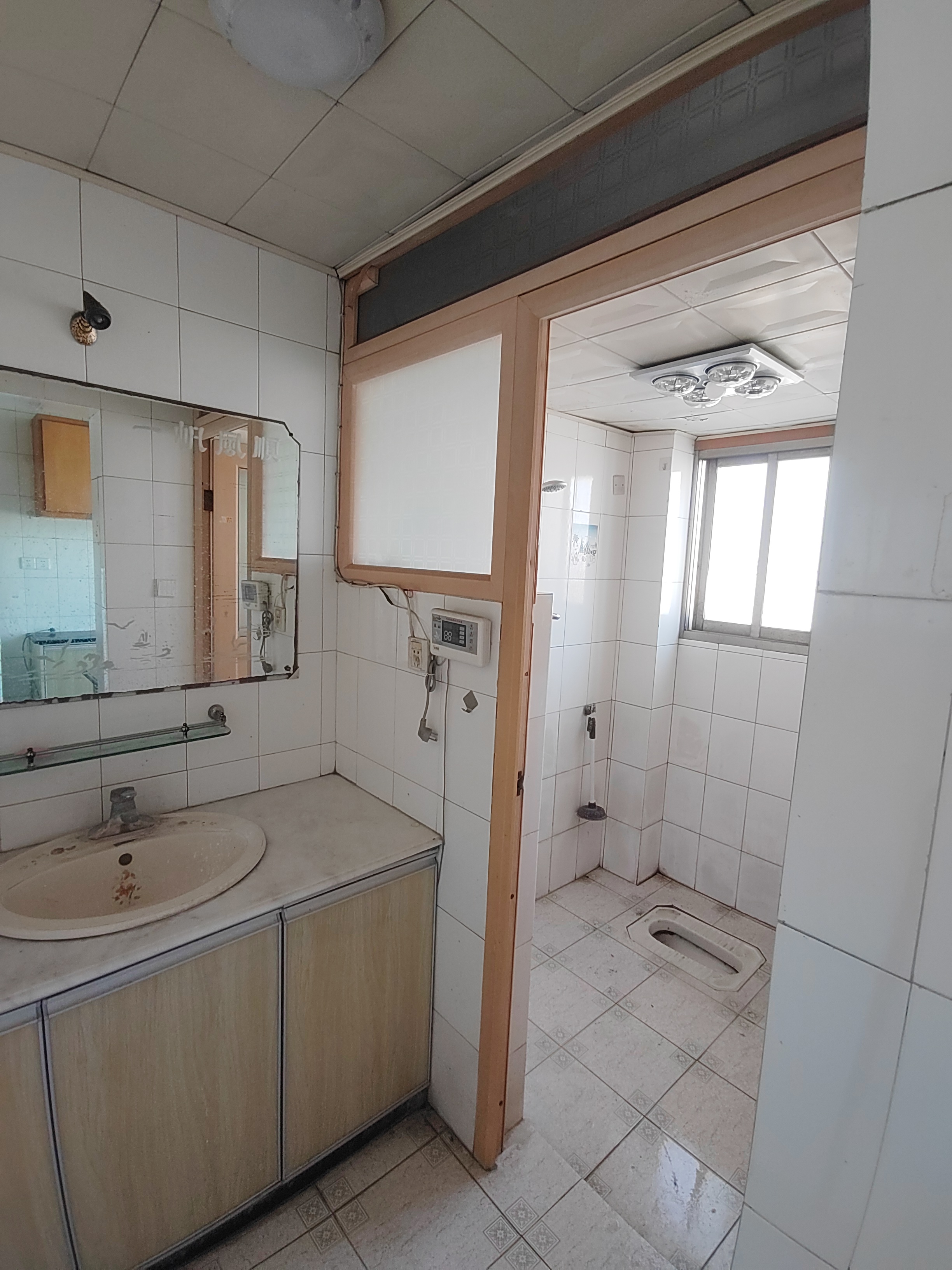 农业农机学校院内家属楼 3室2厅1卫 36.8万 农业农机学校院内家属楼 3室2厅1卫 36.8万室内图