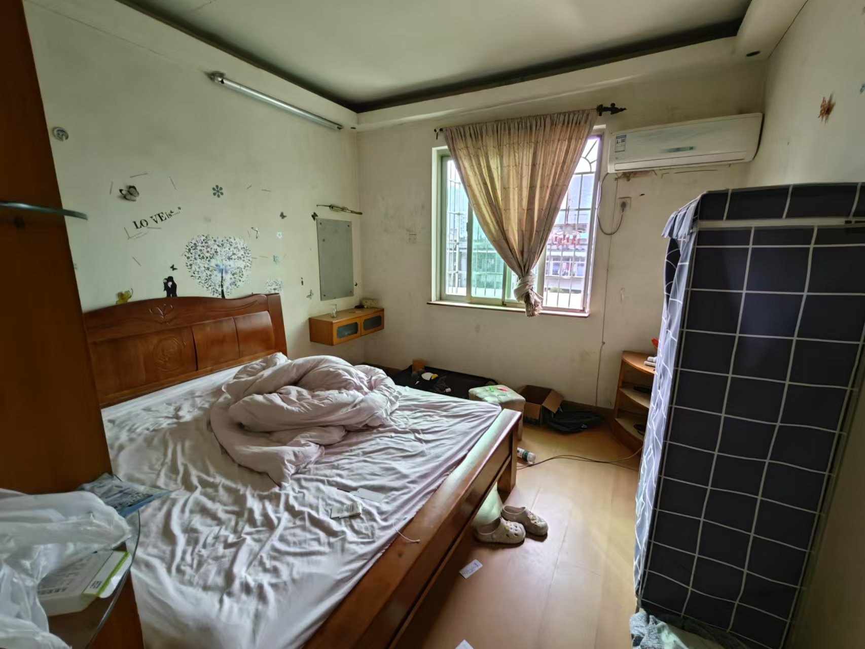 东兴园公寓 3室1厅2卫 1600.0元/月 东兴园公寓 3室1厅2卫 1600.0元/月室内图