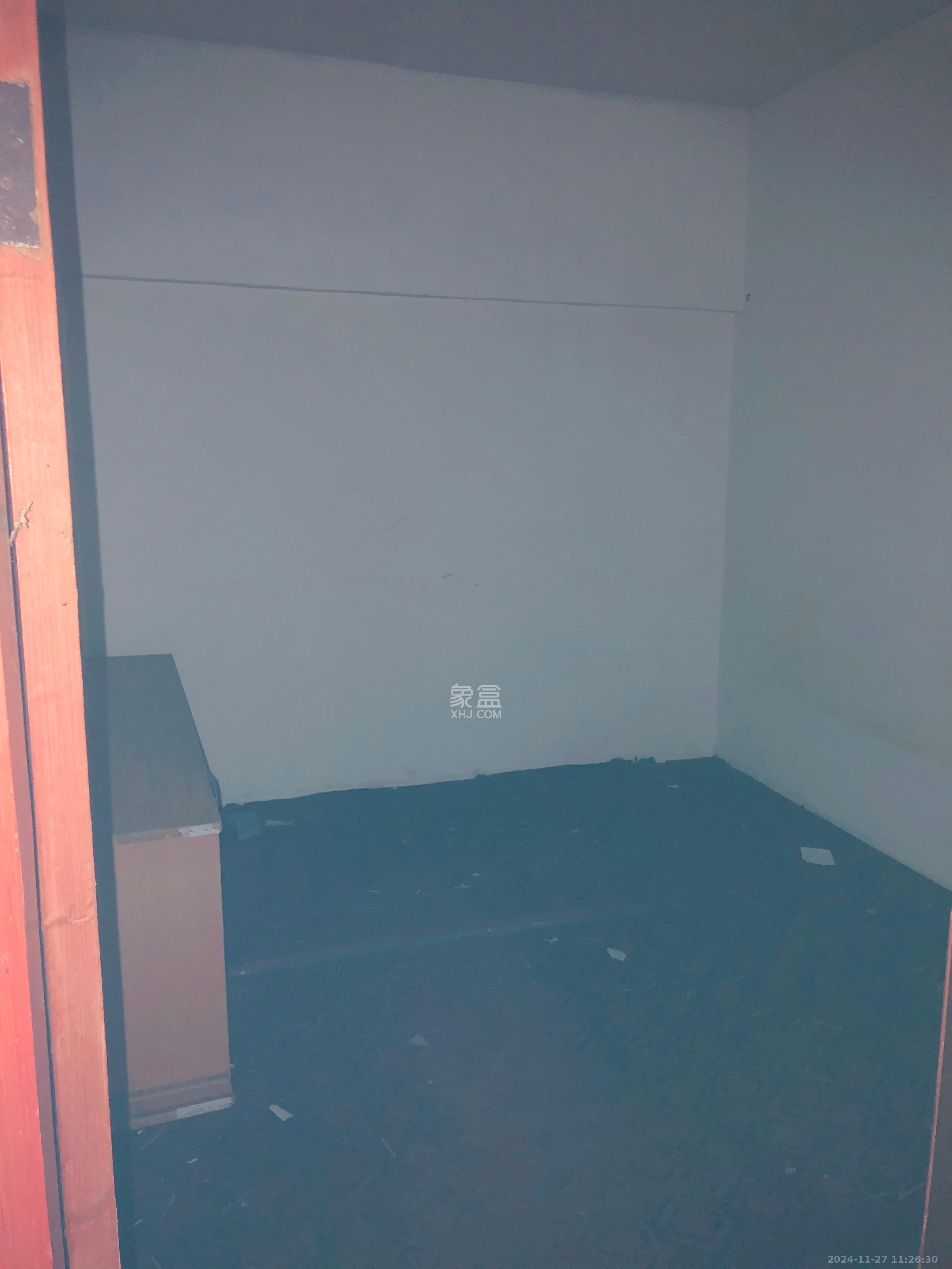 中南汽车世界   21.98㎡      1250.0元/月室内图