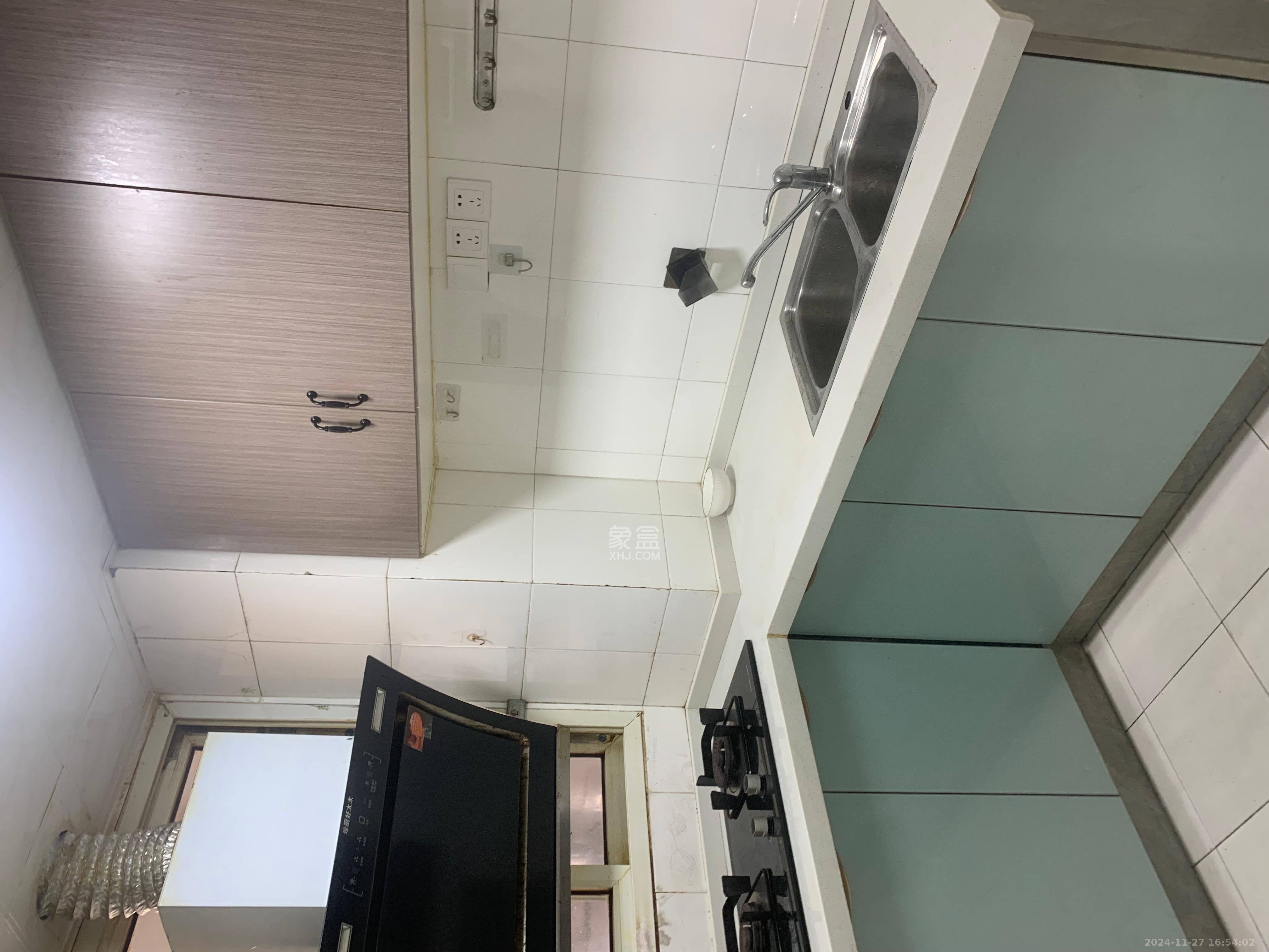 芙蓉同发 2室1厅1卫 2800.0元/月 芙蓉同发 2室1厅1卫 2800.0元/月室内图