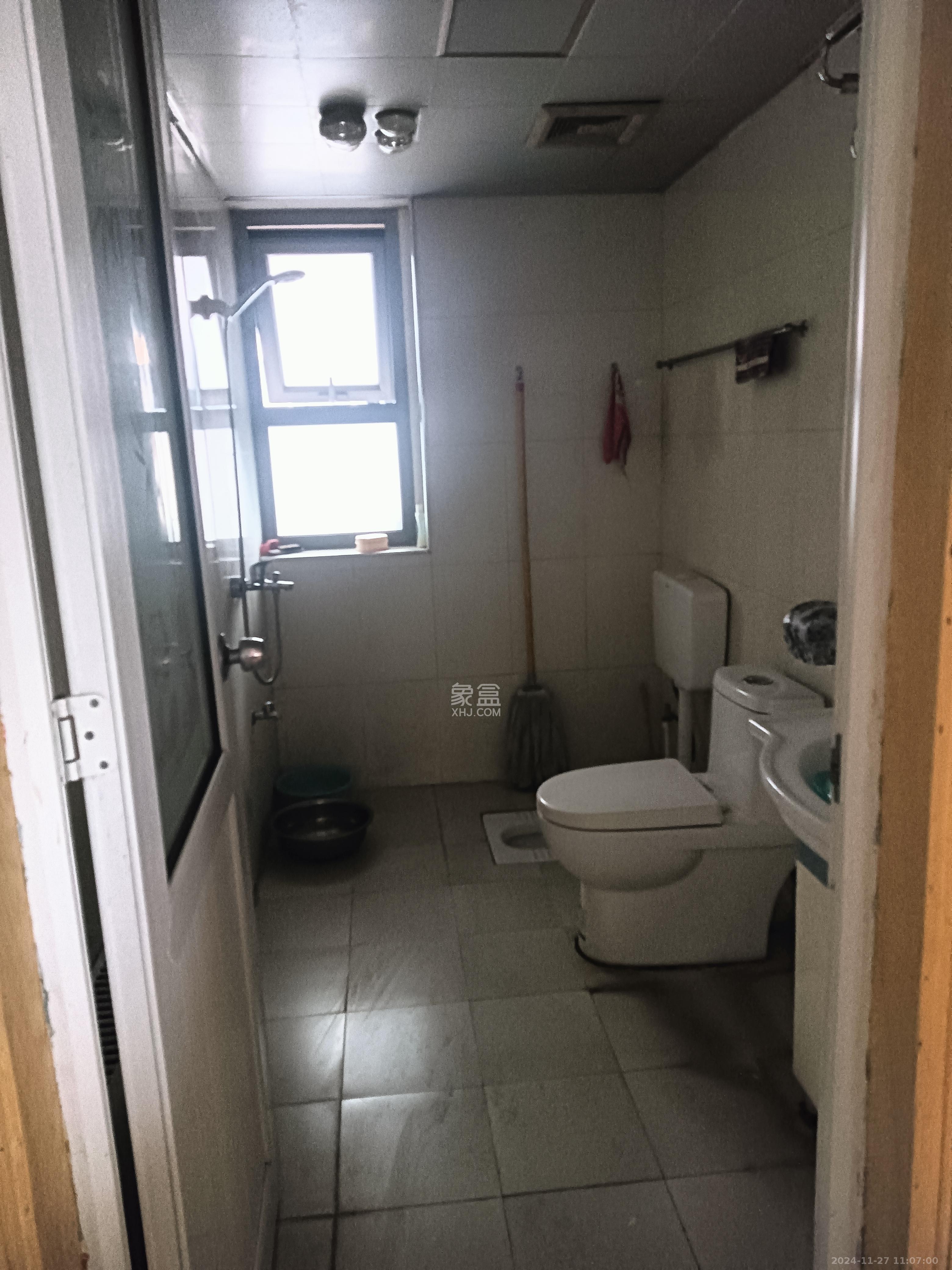 怡海星城 2室2厅1卫 1600.0元/月 怡海星城 2室2厅1卫 1600.0元/月室内图