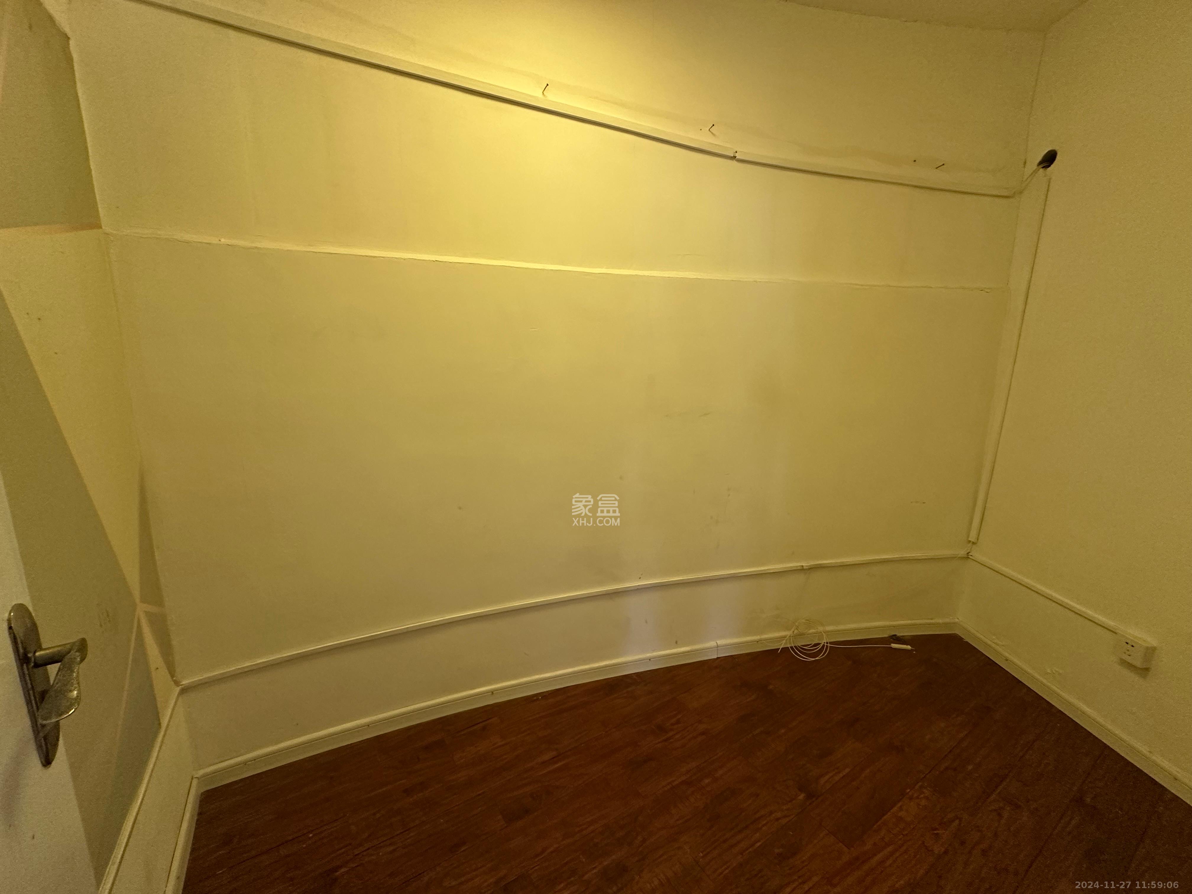 湘江世纪城富湾国际 10室2厅2卫 10800.0元/月 湘江世纪城富湾国际 10室2厅2卫 10800.0元/月室内图