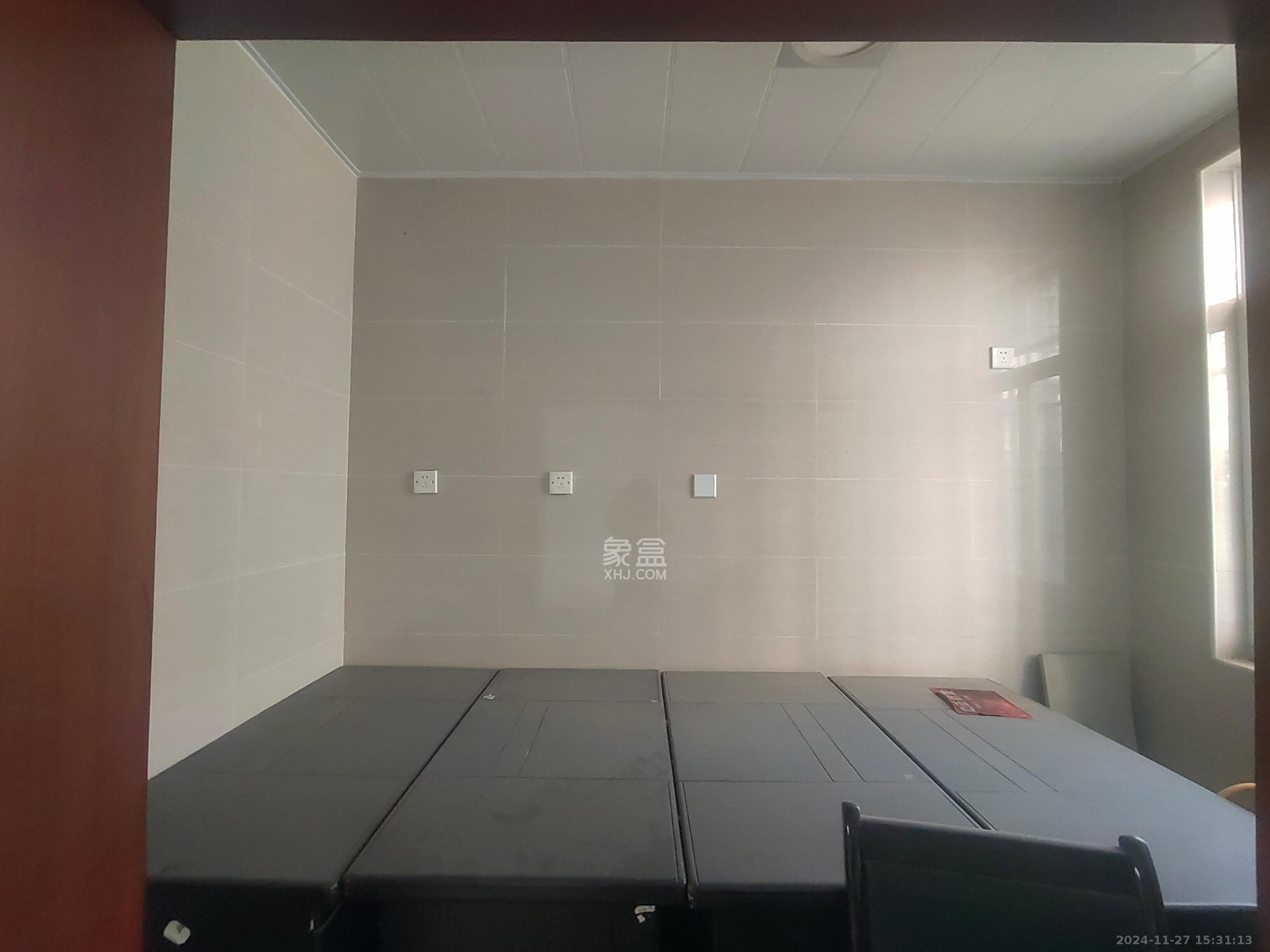 润芳园 6室2厅3卫 3500.0元/月 润芳园 6室2厅3卫 3500.0元/月室内图