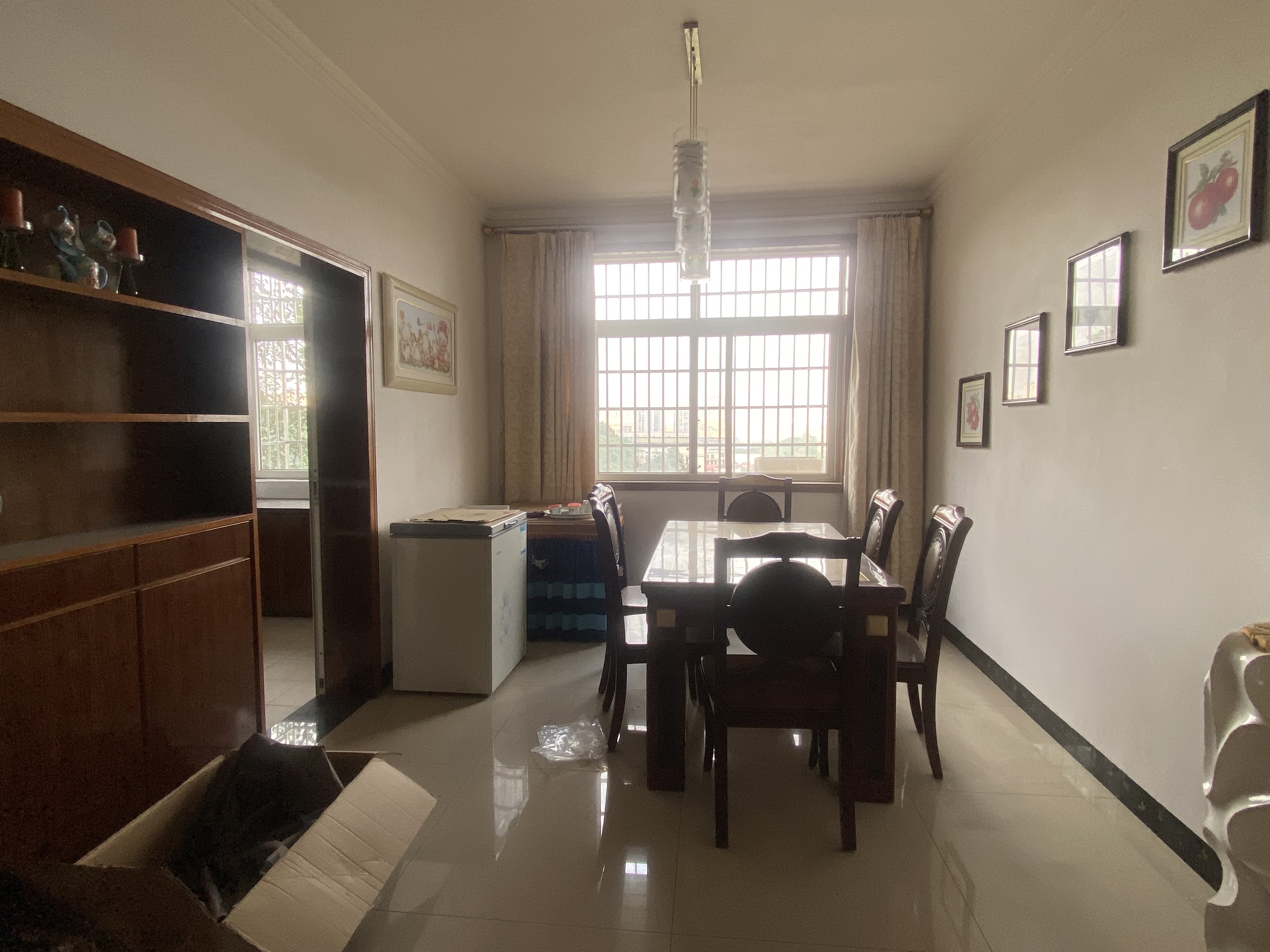 广圆秀之都 3室2厅2卫 49.8万 广圆秀之都 3室2厅2卫 49.8万客厅