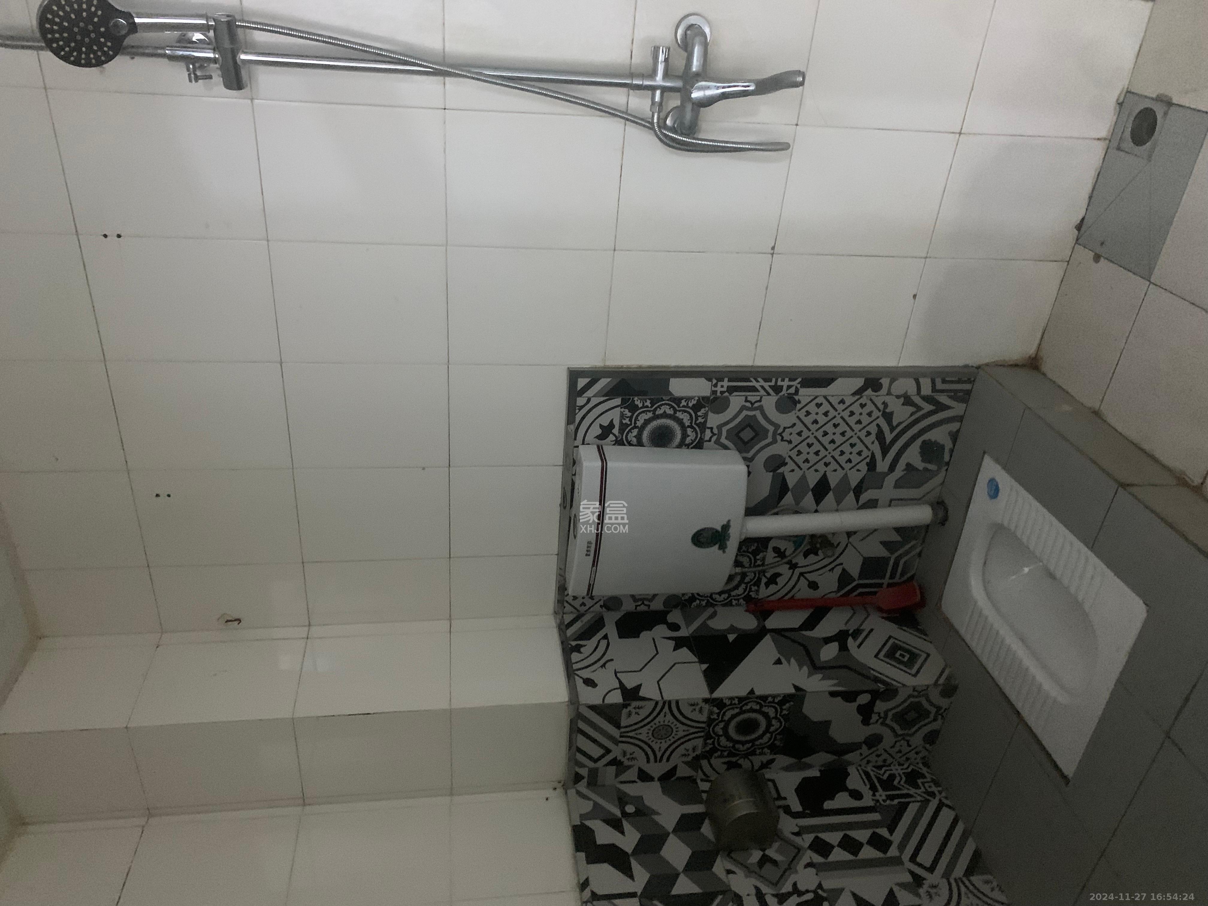 芙蓉同发 2室1厅1卫 2800.0元/月 芙蓉同发 2室1厅1卫 2800.0元/月室内图