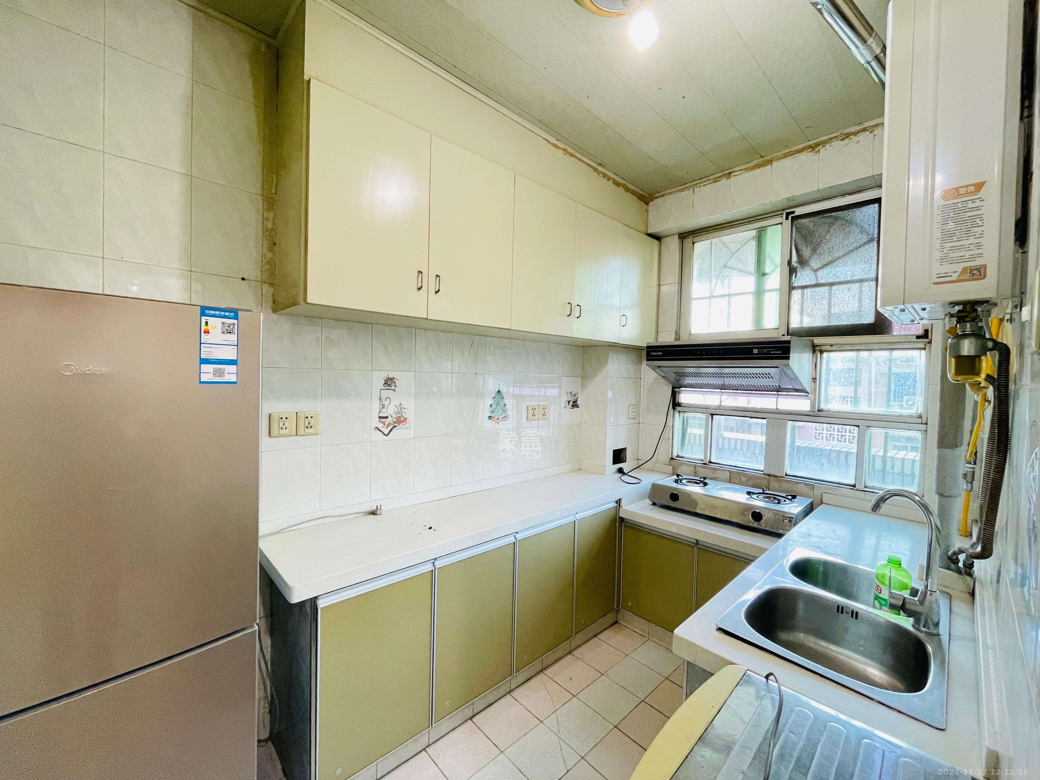 建工集团单位房  1室2厅2卫   3100.00元/月室内图