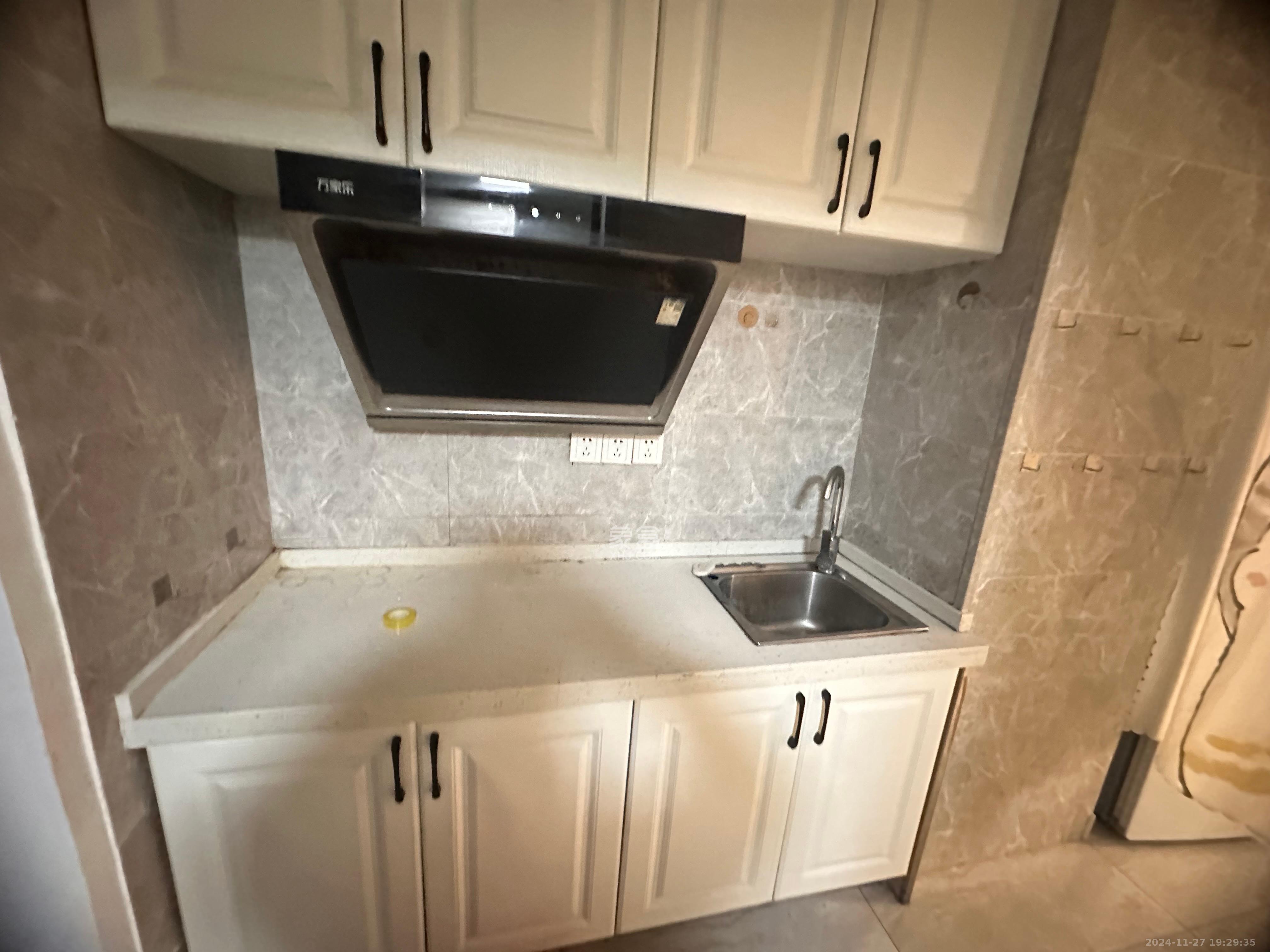 德庆水韵山城 1室1厅1卫 1400.0元/月 德庆水韵山城 1室1厅1卫 1400.0元/月室内图