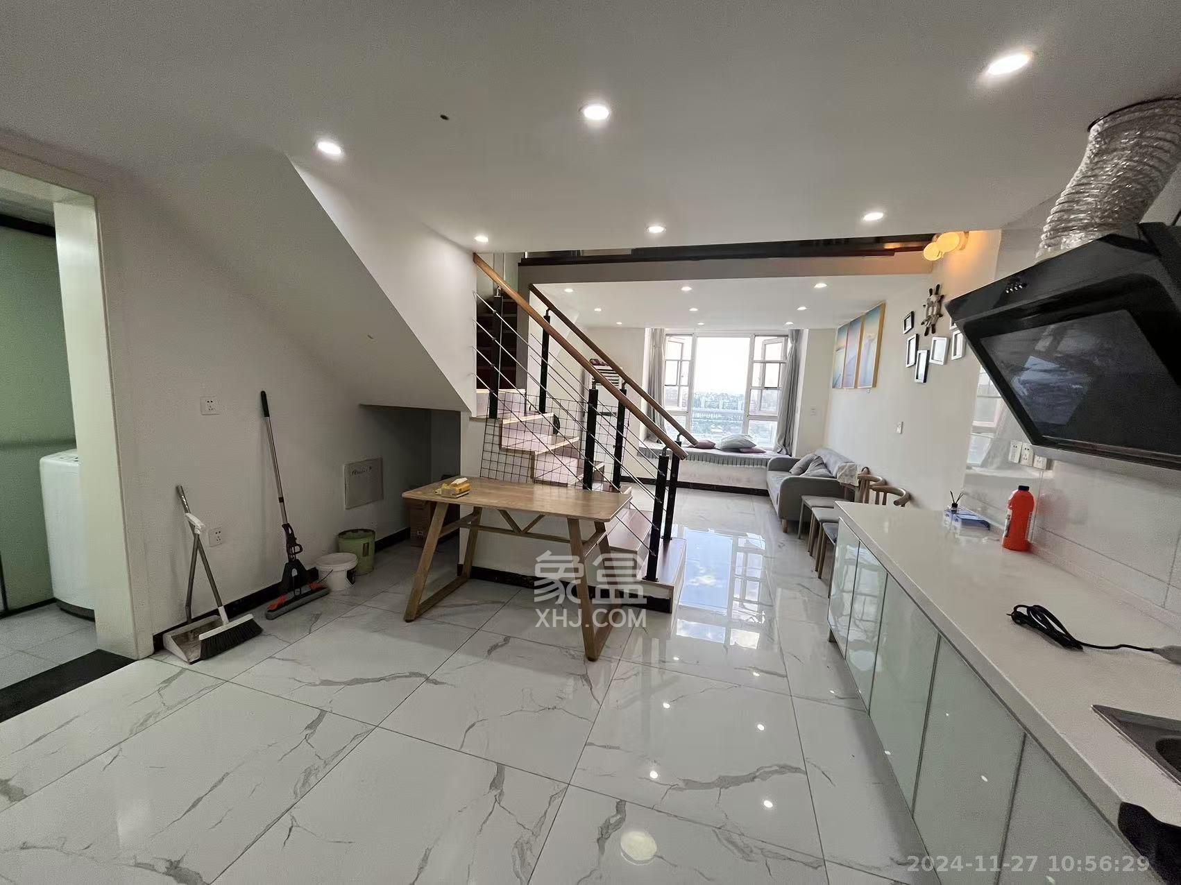 芙蓉万国城MOMA(卓越汇富苑) 1室1厅1卫 1800.0元/月 芙蓉万国城MOMA(卓越汇富苑) 1室1厅1卫 1800.0元/月室内图