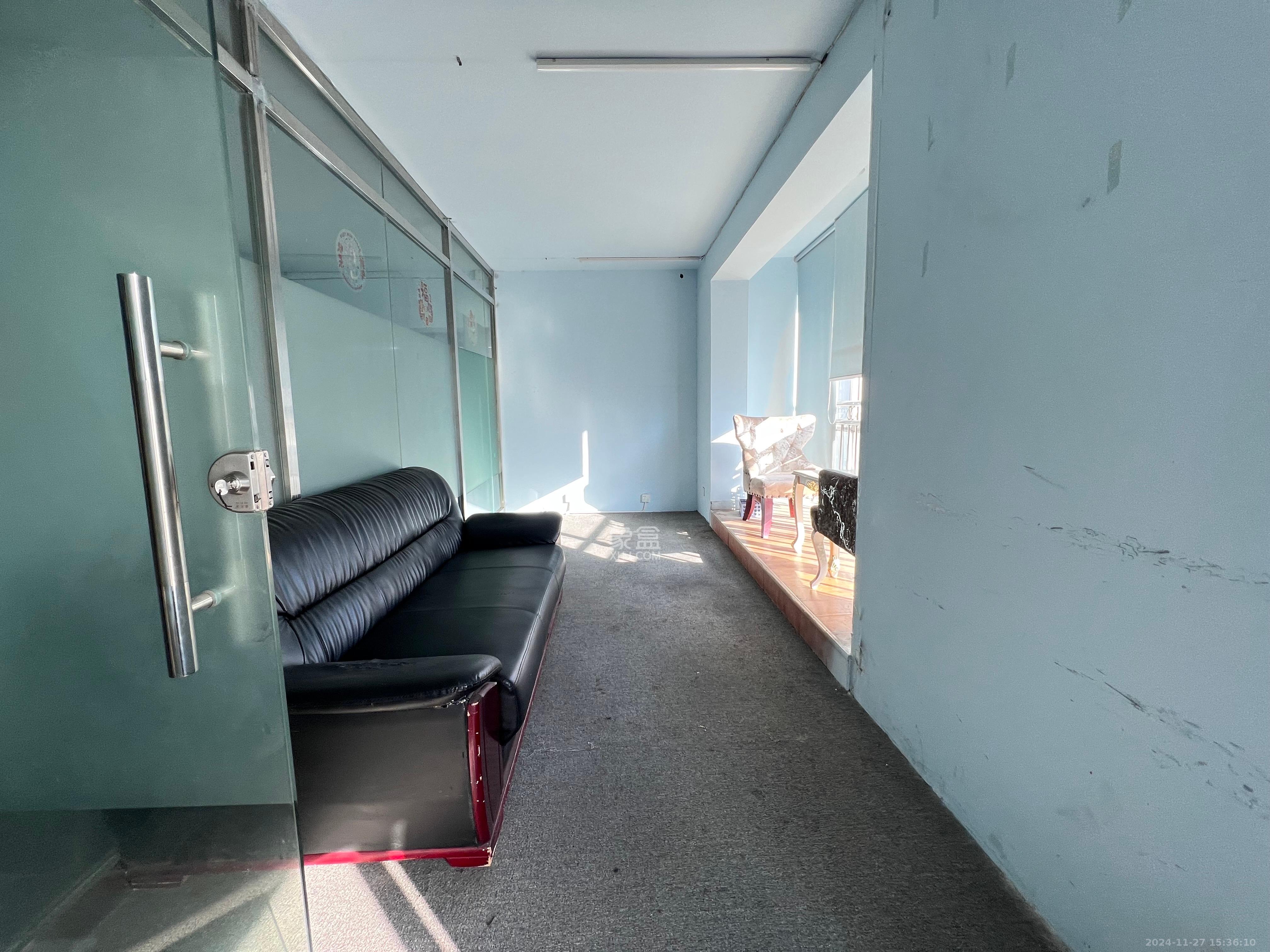 湖南财富中心  3室2厅1卫    6000.0元/月 湖南财富中心  3室2厅1卫    6000.0元/月室内图