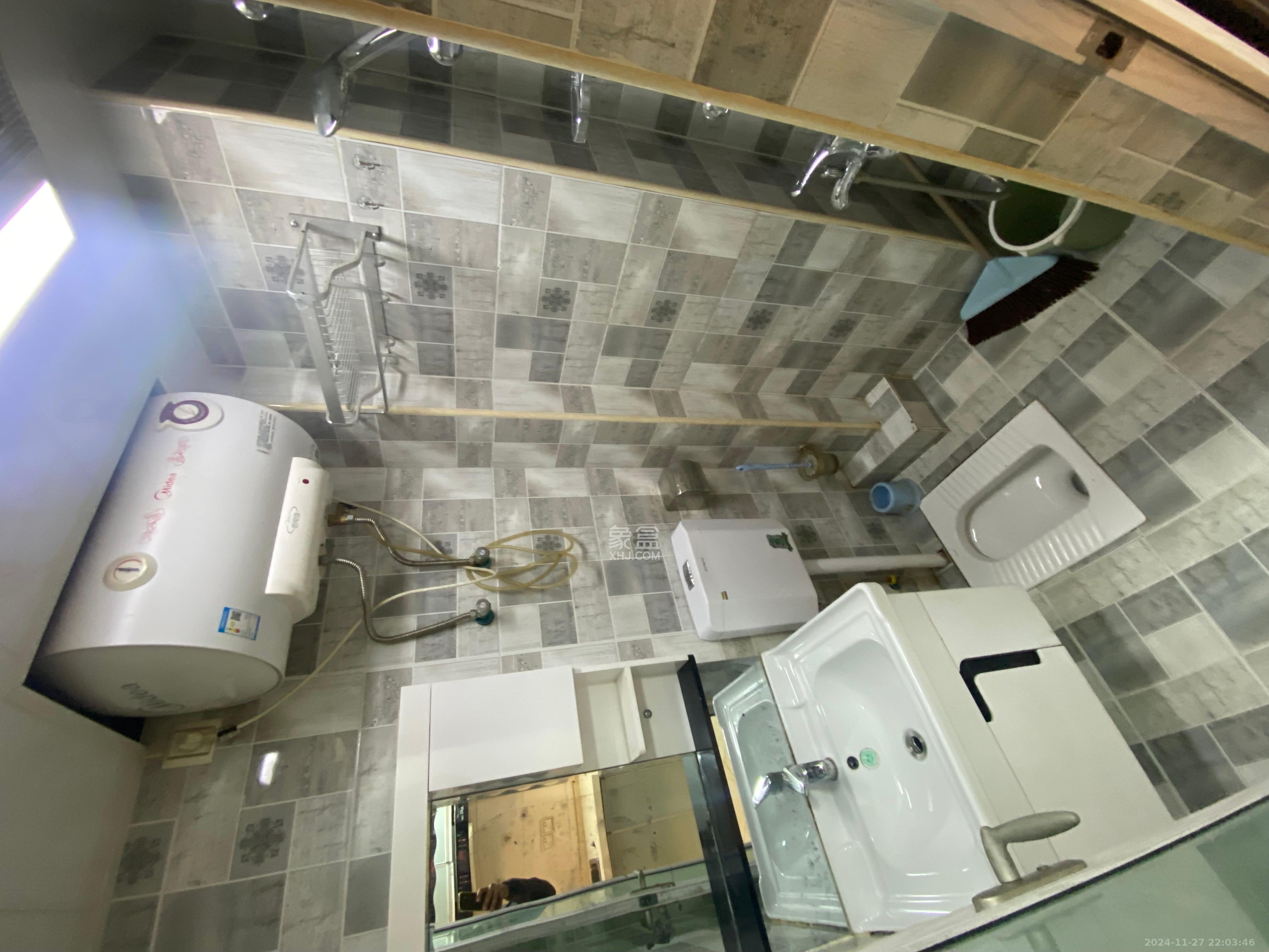 中建芙蓉嘉苑  1室1厅1卫   1200.00元/月室内图