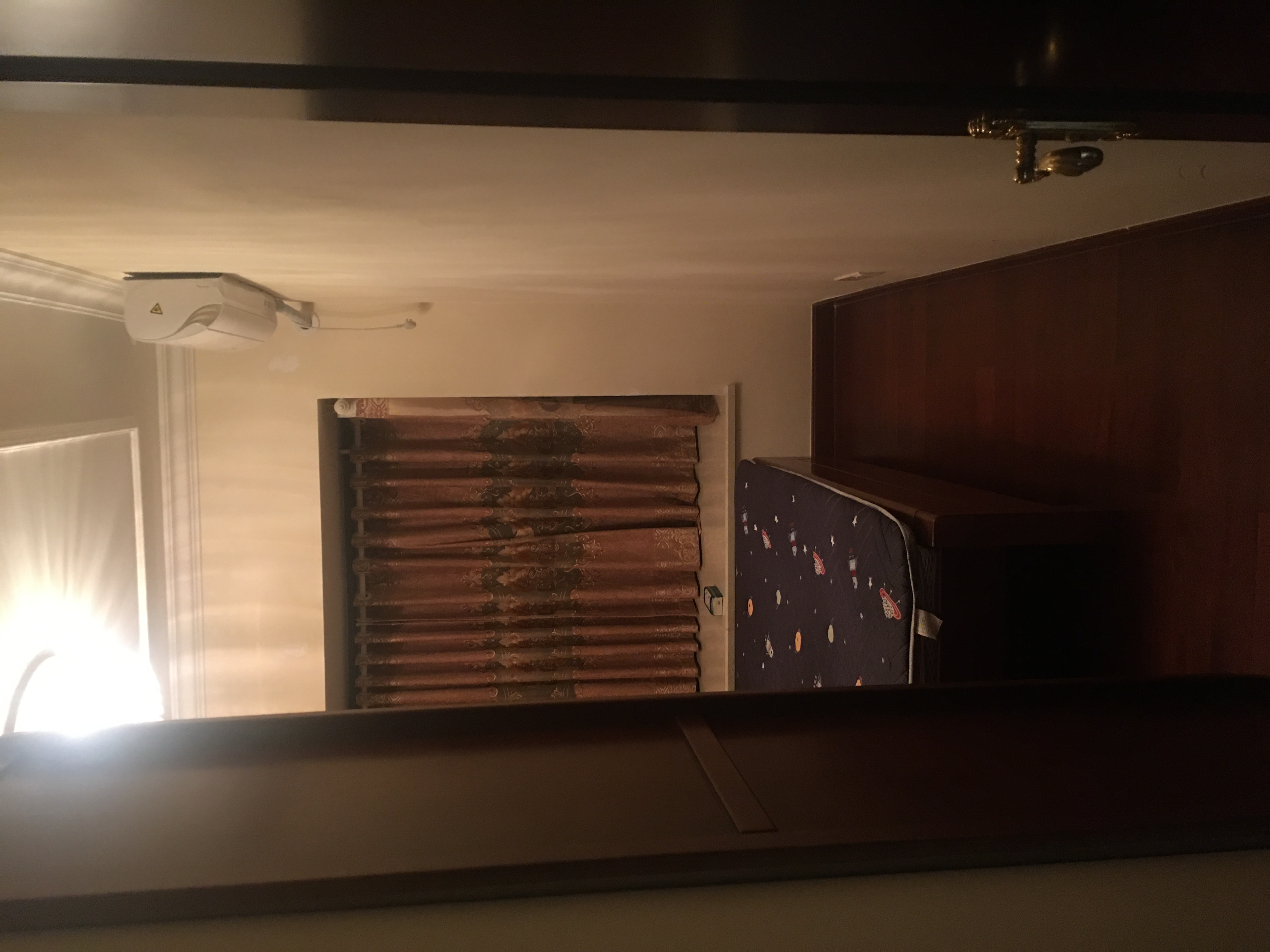 恒大华府 2室1厅1卫 58.0万 恒大华府 2室1厅1卫 58.0万客厅