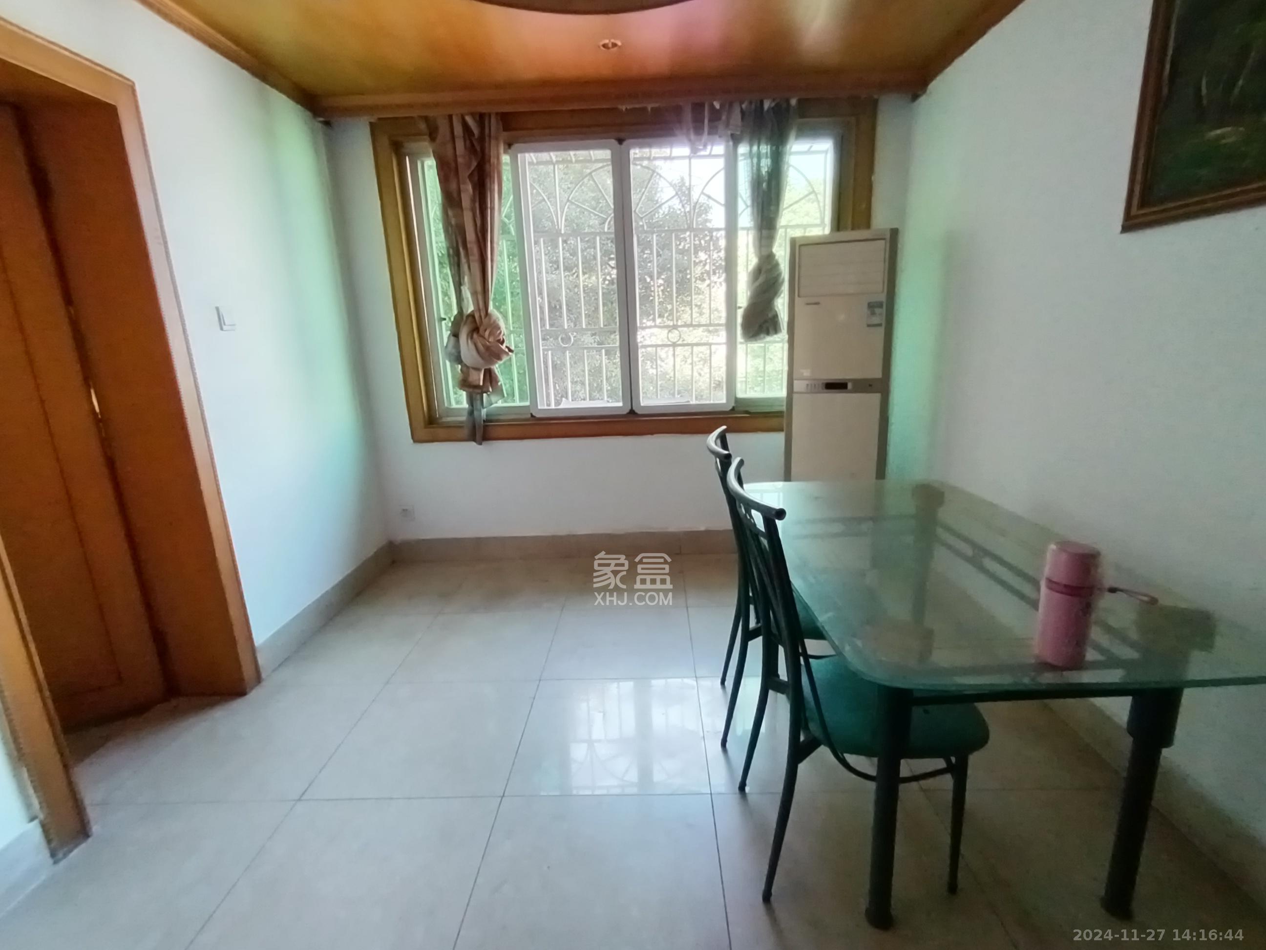 石油小区 3室2厅1卫 1850.0元/月 石油小区 3室2厅1卫 1850.0元/月室内图