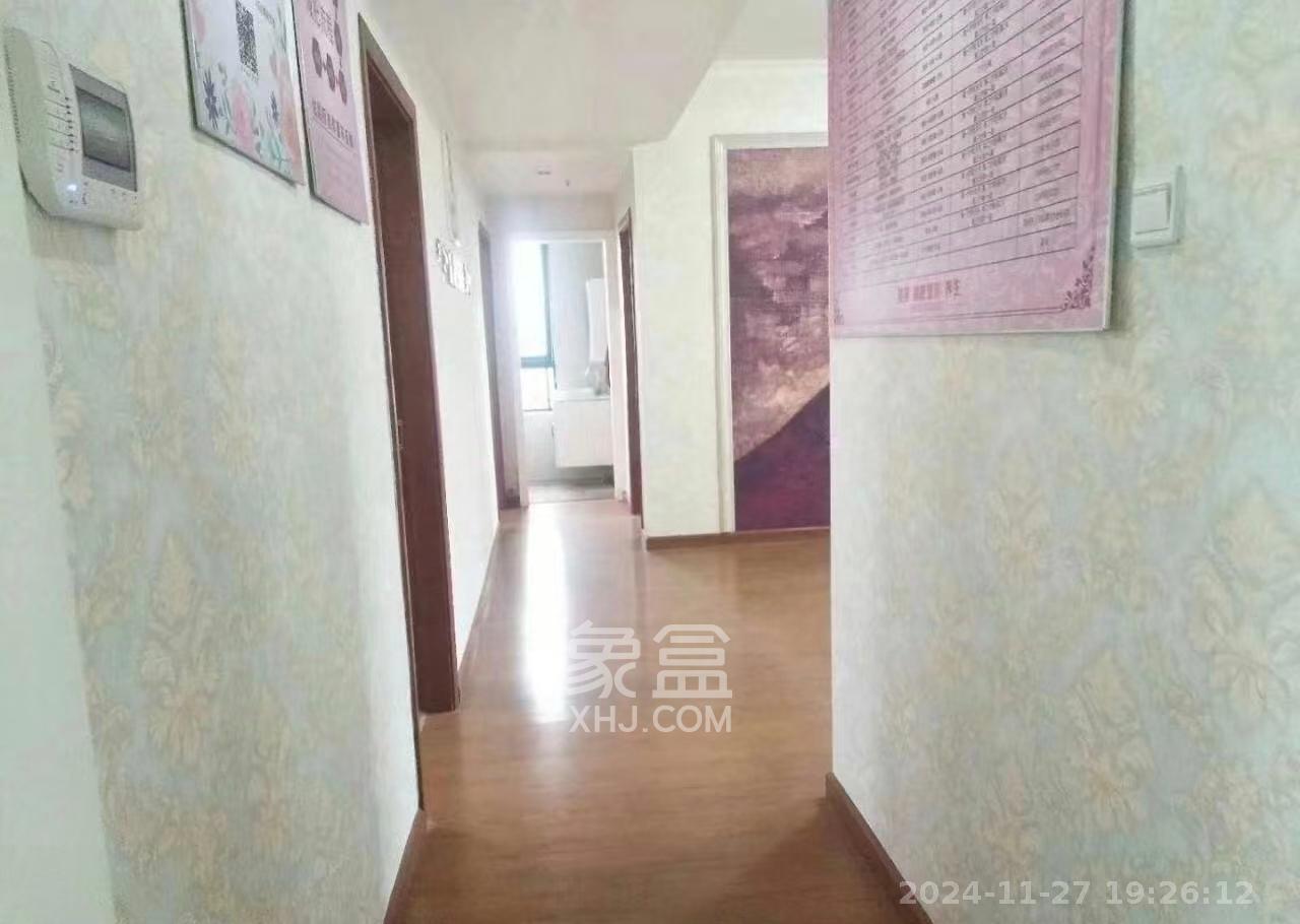 中信凯旋蓝岸（中信新城三期）  3室2厅1卫    1800.0元/月室内图