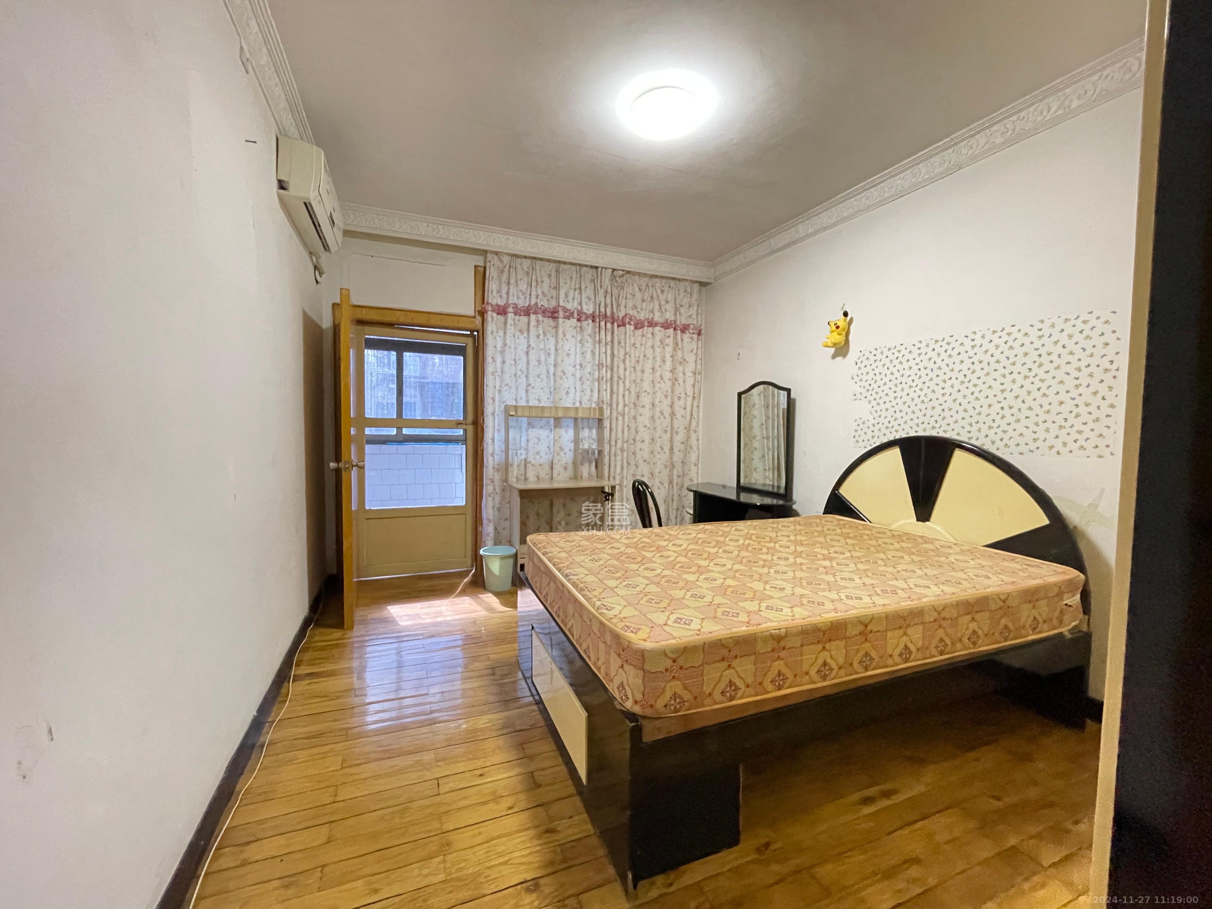 长岭包装宿舍 2室1厅1卫 1600.0元/月 长岭包装宿舍 2室1厅1卫 1600.0元/月室内图