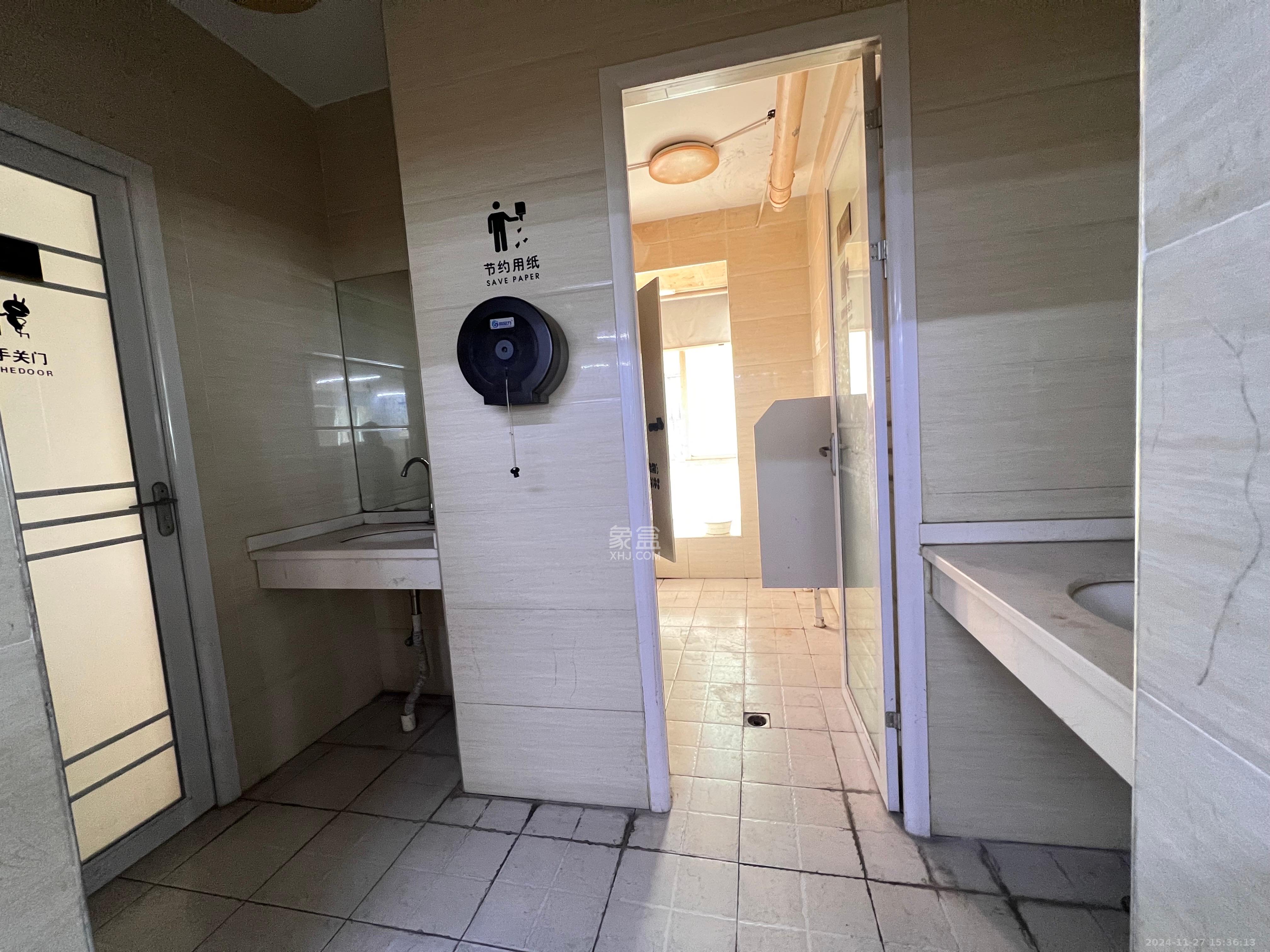 湖南财富中心  3室2厅1卫    6000.0元/月 湖南财富中心  3室2厅1卫    6000.0元/月室内图