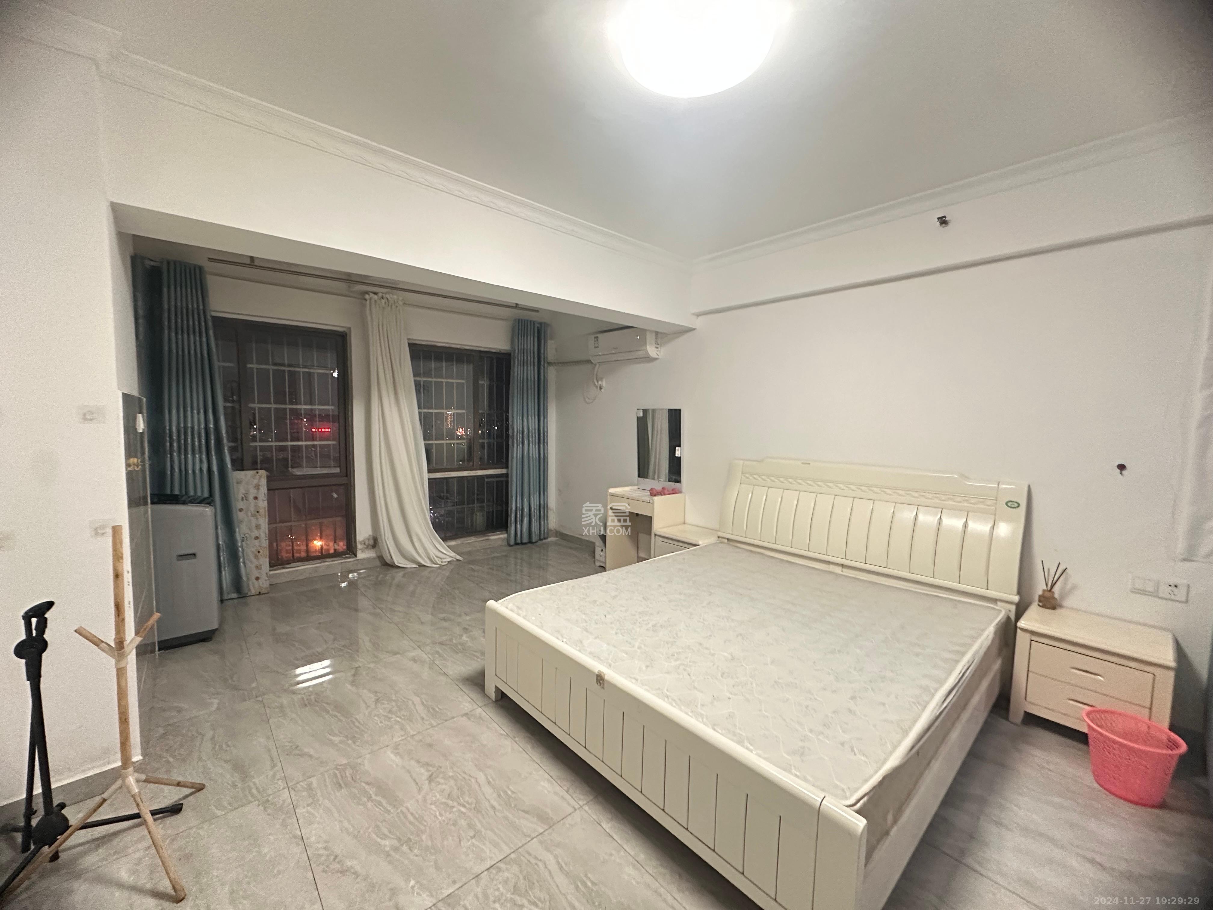 德庆水韵山城 1室1厅1卫 1400.0元/月 德庆水韵山城 1室1厅1卫 1400.0元/月室内图