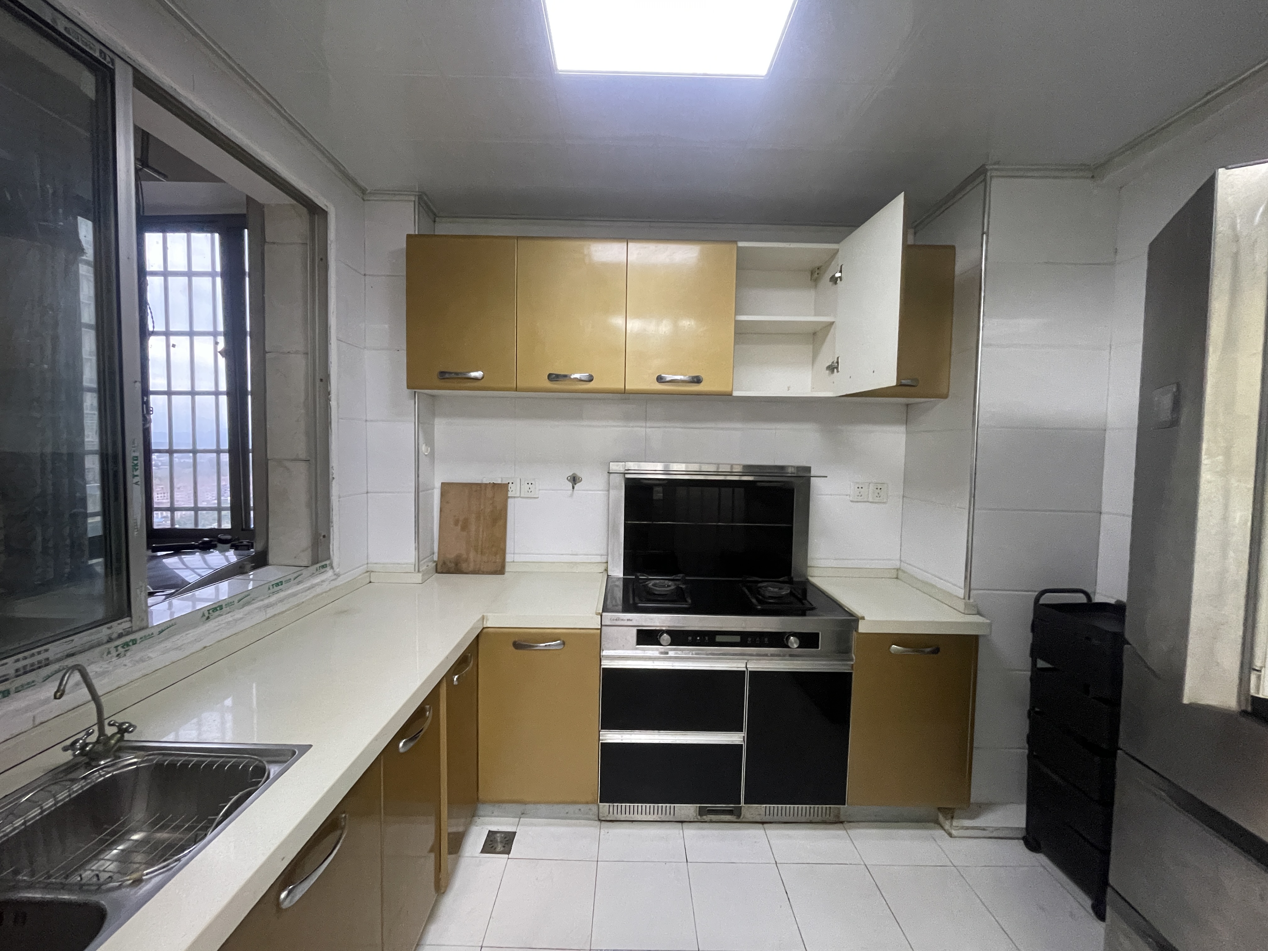 孙水明珠 3室2厅2卫 55.8万 孙水明珠 3室2厅2卫 55.8万客厅