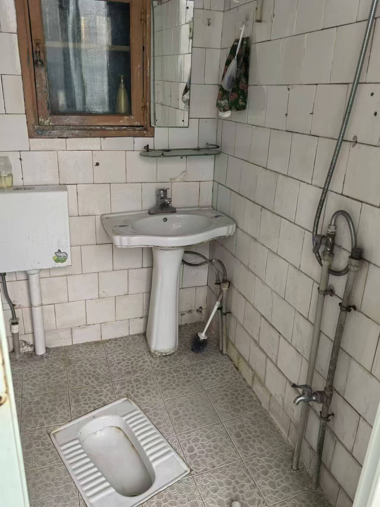 紫桥小区  2室2厅1卫    700.0元/月 紫桥小区  2室2厅1卫    700.0元/月