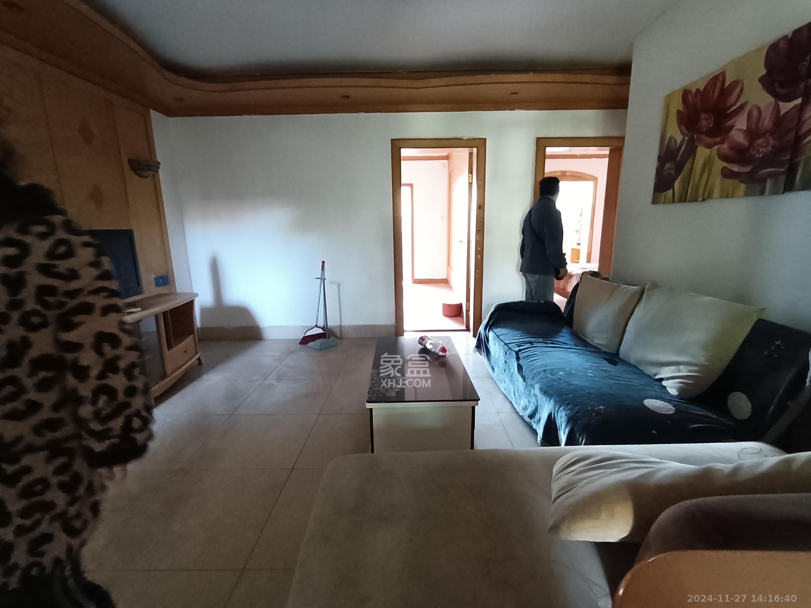 石油小区 3室2厅1卫 1850.0元/月 石油小区 3室2厅1卫 1850.0元/月室内图