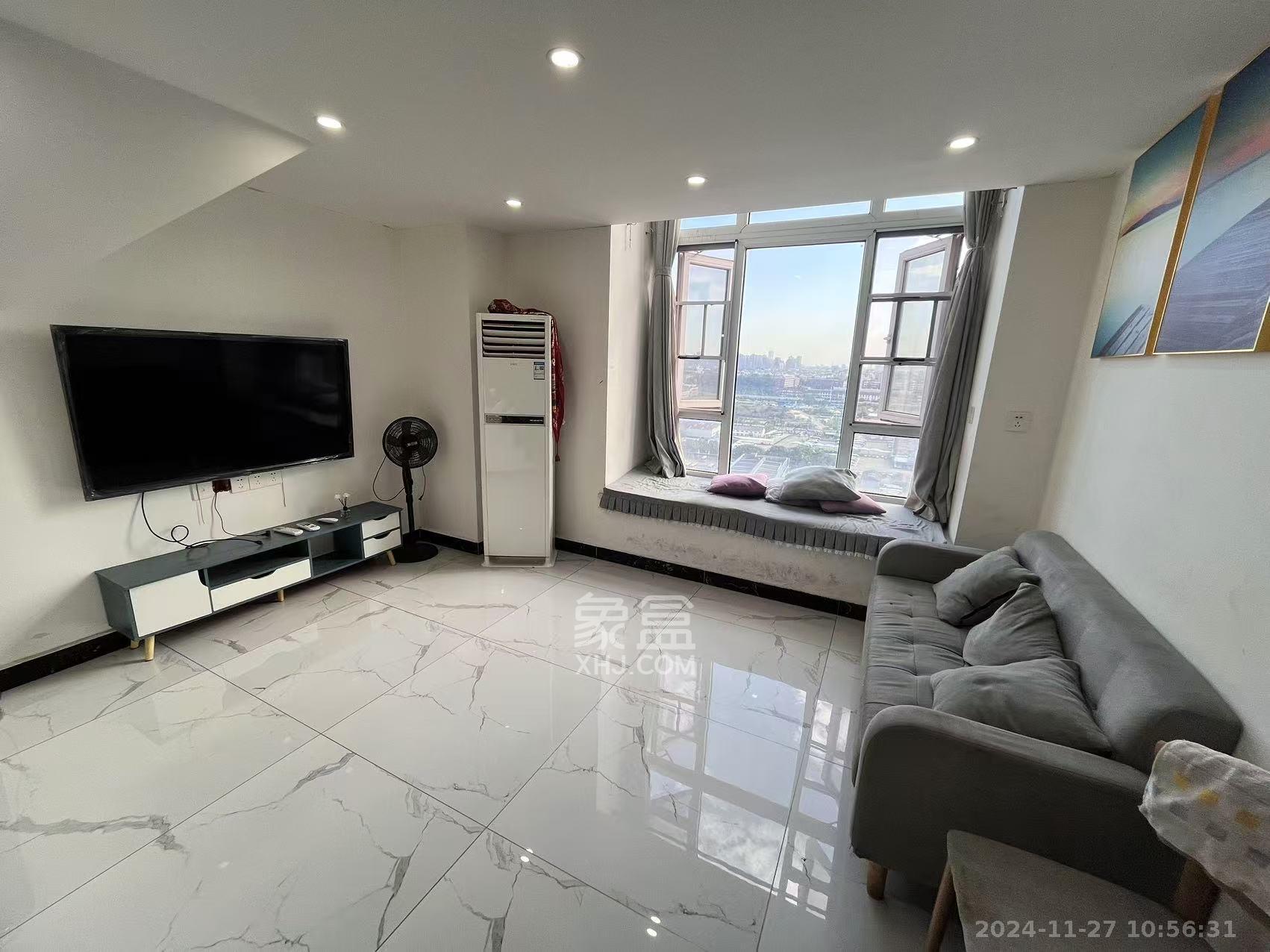 芙蓉万国城MOMA(卓越汇富苑) 1室1厅1卫 1800.0元/月 芙蓉万国城MOMA(卓越汇富苑) 1室1厅1卫 1800.0元/月室内图