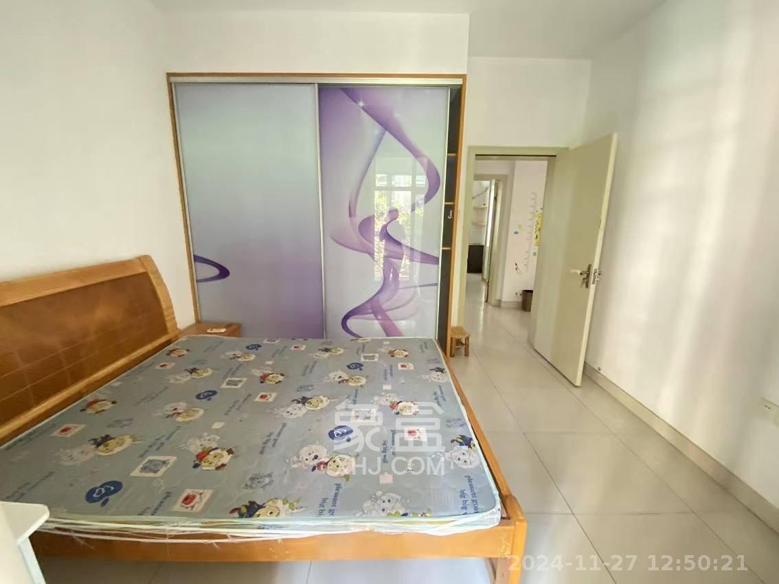 麓山枫情 2室1厅1卫 2200.0元/月 麓山枫情 2室1厅1卫 2200.0元/月室内图