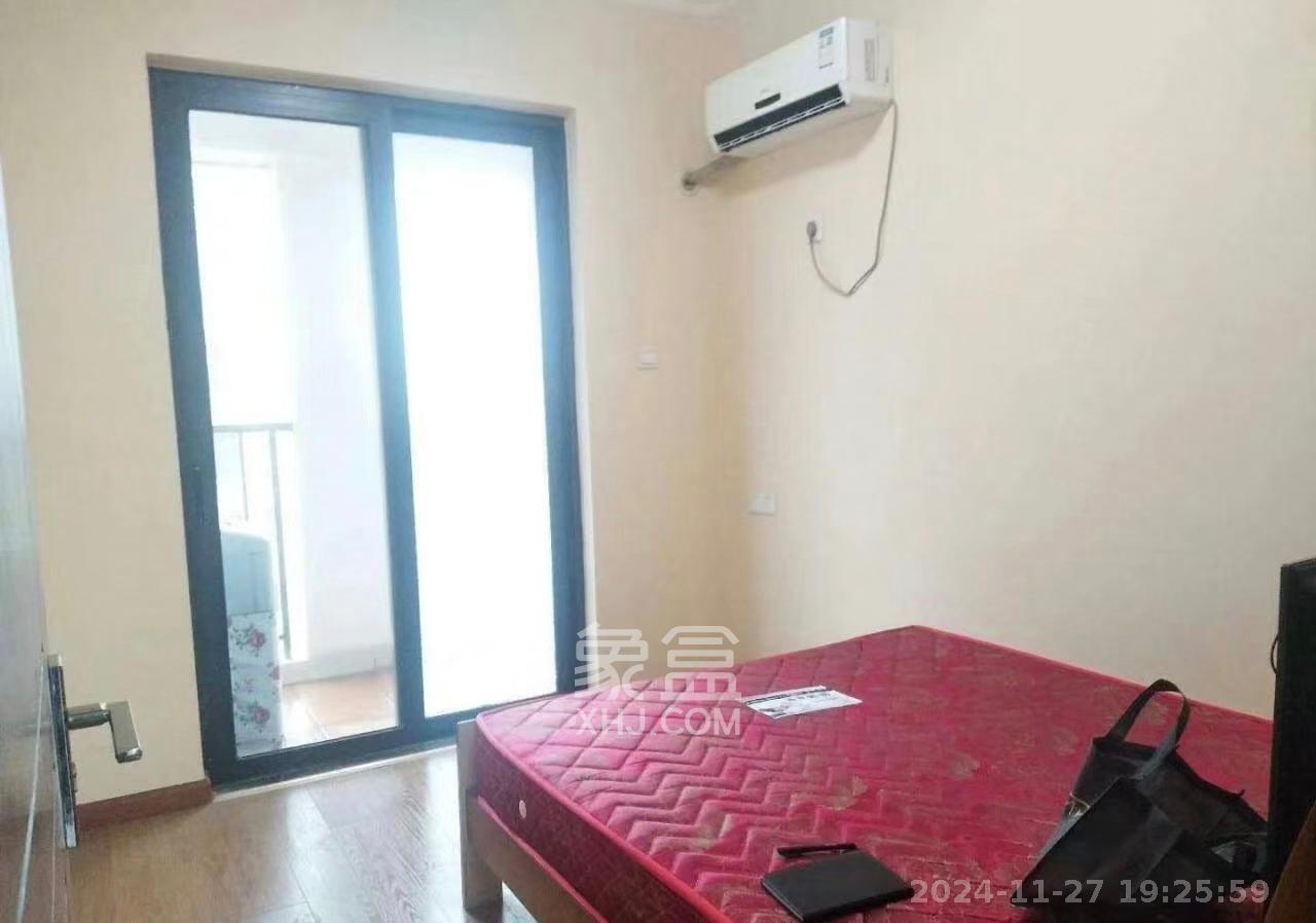 中信凯旋蓝岸（中信新城三期）  3室2厅1卫    1800.0元/月室内图