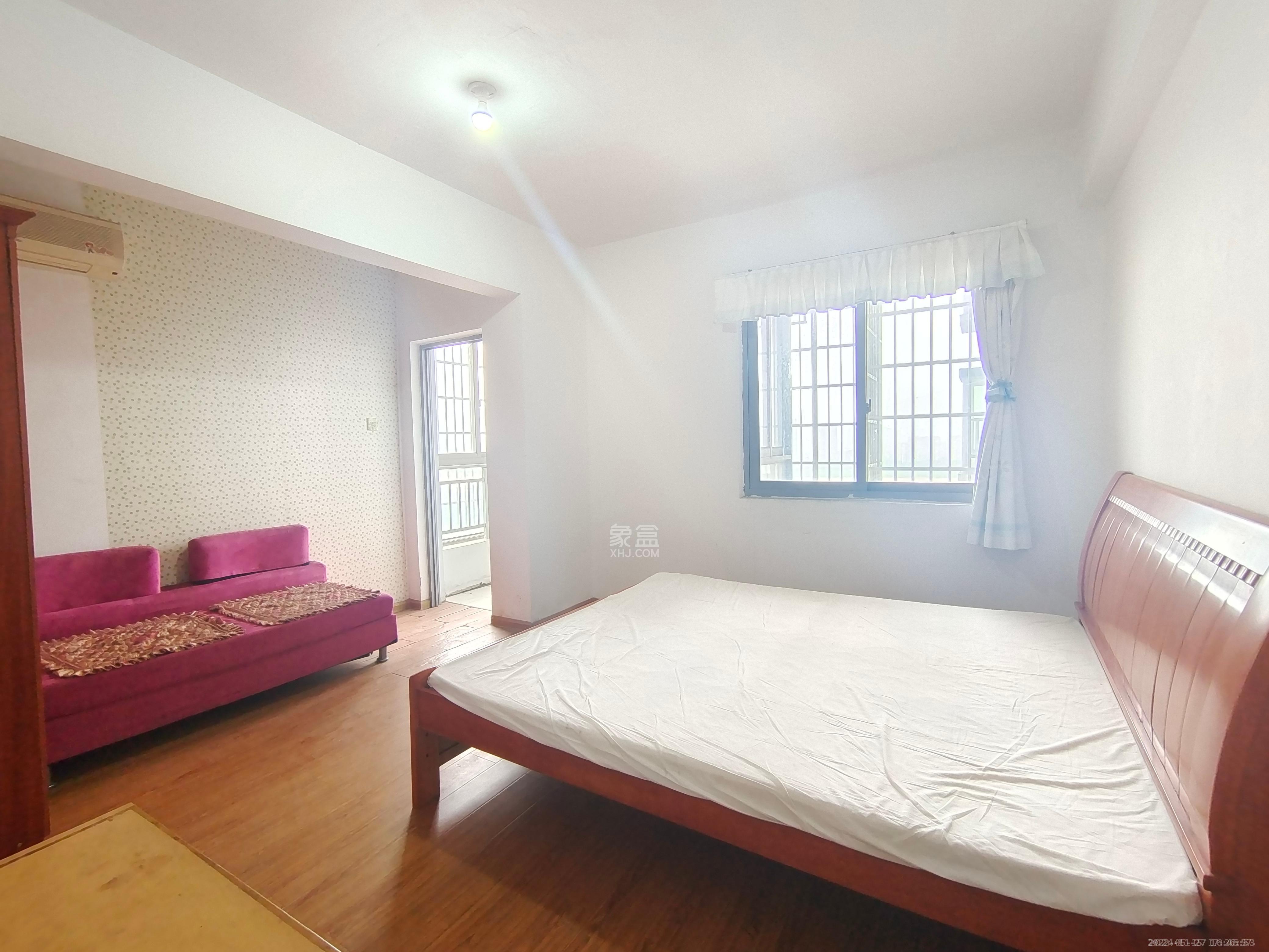 文化园三期 1室1厅1卫 1100.0元/月 文化园三期 1室1厅1卫 1100.0元/月室内图