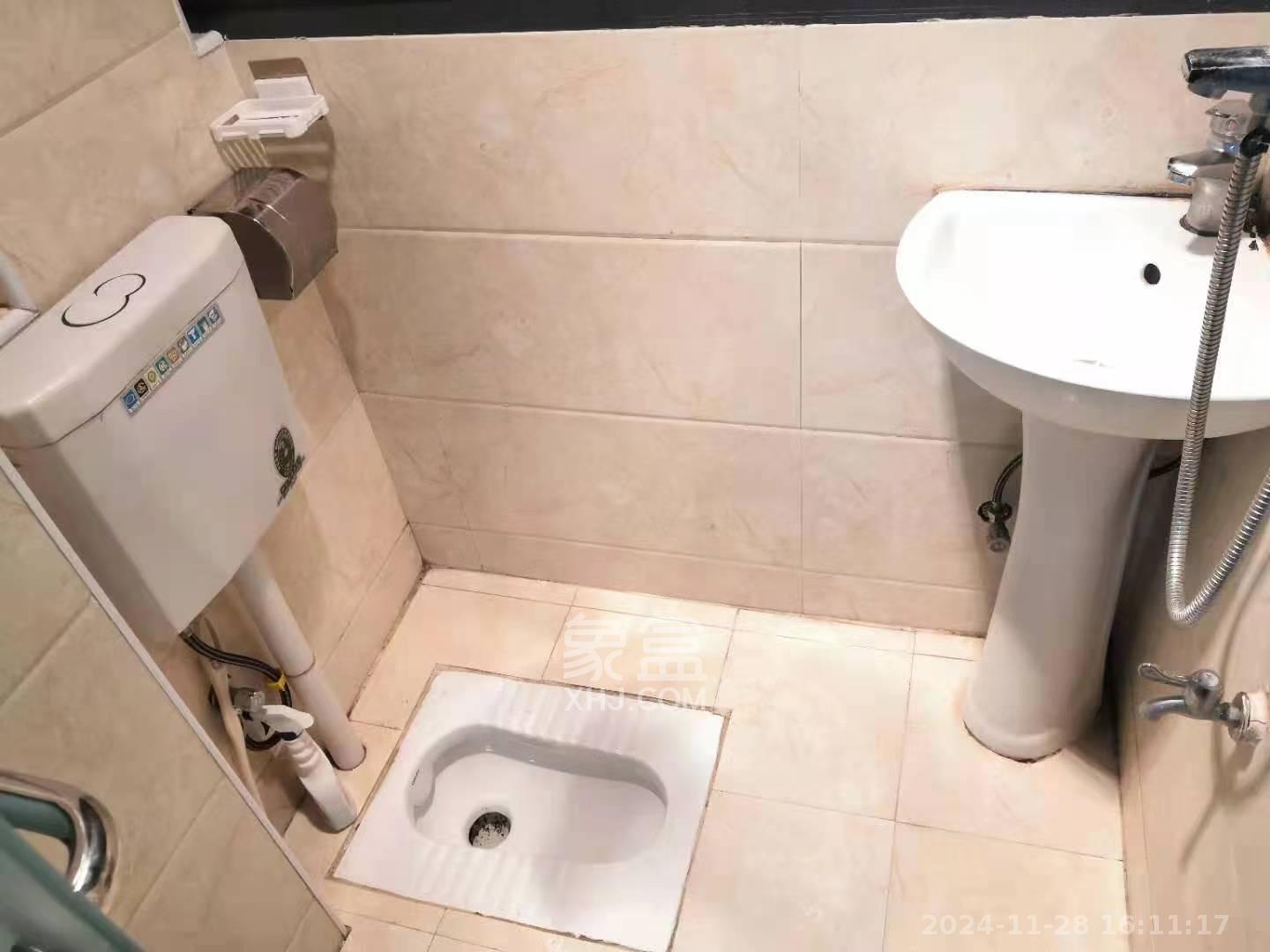 嘉顺苑  1室0厅1卫   1300.00元/月室内图