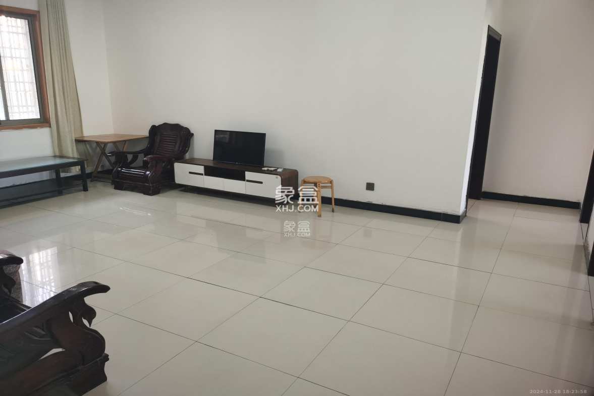 和太坪小区 1室0厅0卫 1800.0元/月 和太坪小区 1室0厅0卫 1800.0元/月室内图