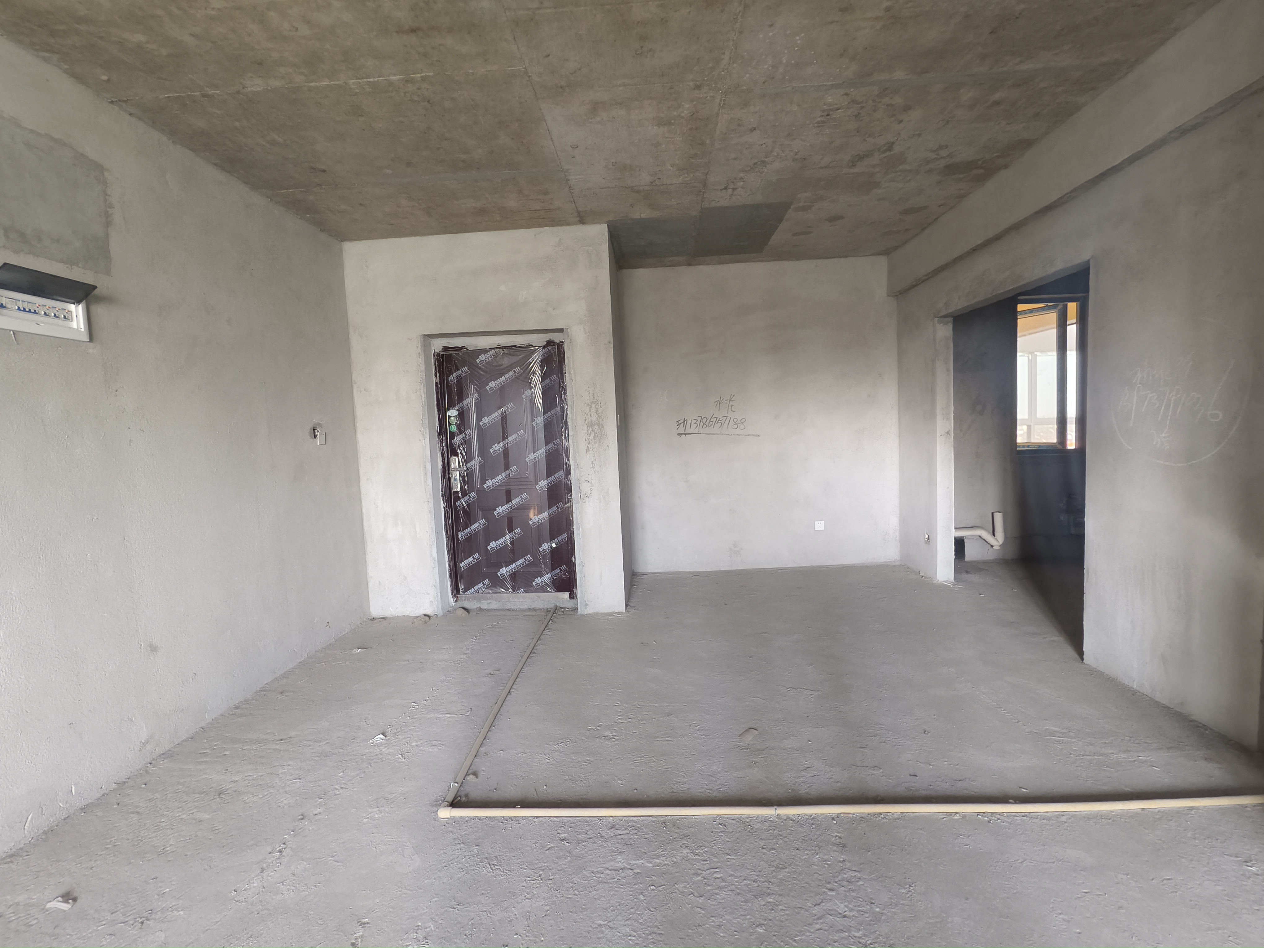 大汉资江城 3室2厅2卫 81.8万 大汉资江城 3室2厅2卫 81.8万客厅