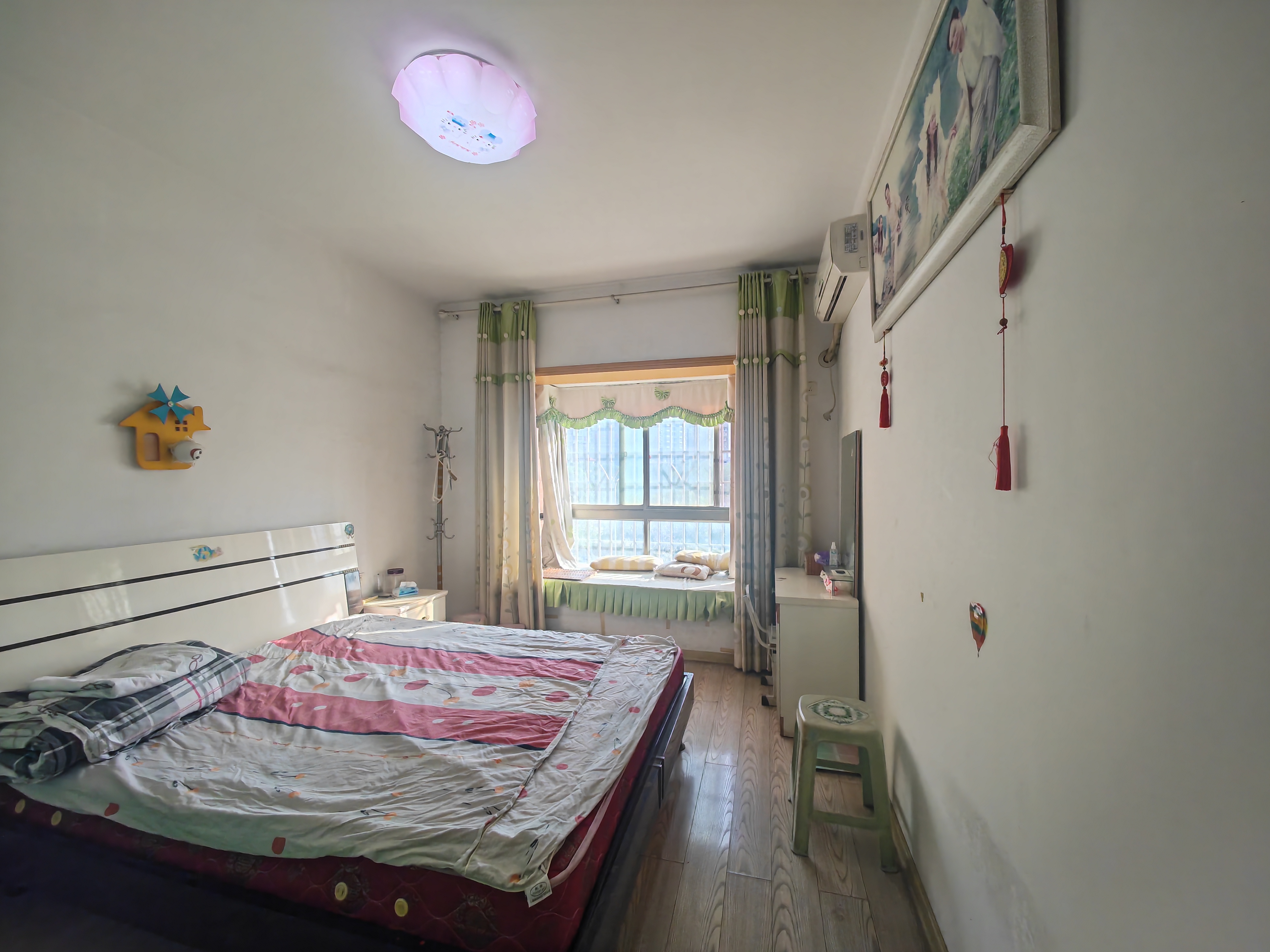 东方豪苑 3室2厅2卫 1500.0元/月 东方豪苑 3室2厅2卫 1500.0元/月室内图