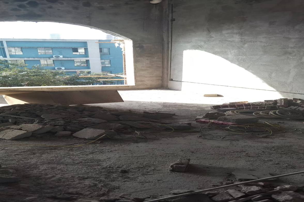 碧桂园  6室3厅4卫    280.0万 碧桂园  6室3厅4卫    280.0万室内图