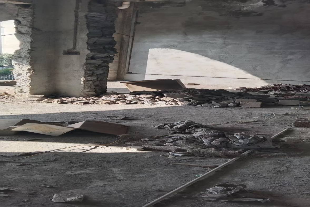 碧桂园  6室3厅4卫    280.0万 碧桂园  6室3厅4卫    280.0万室内图