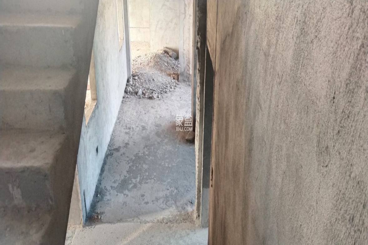 碧桂园  6室3厅4卫    280.0万 碧桂园  6室3厅4卫    280.0万室内图