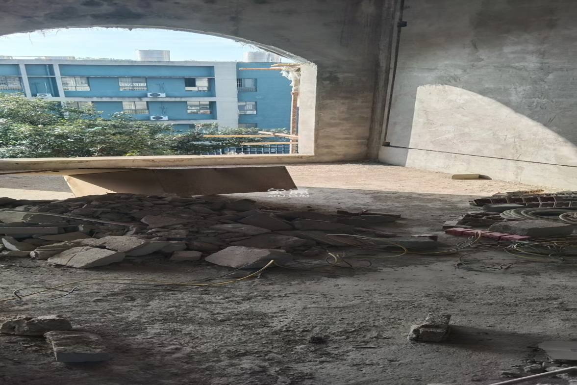 碧桂园  6室3厅4卫    280.0万 碧桂园  6室3厅4卫    280.0万室内图