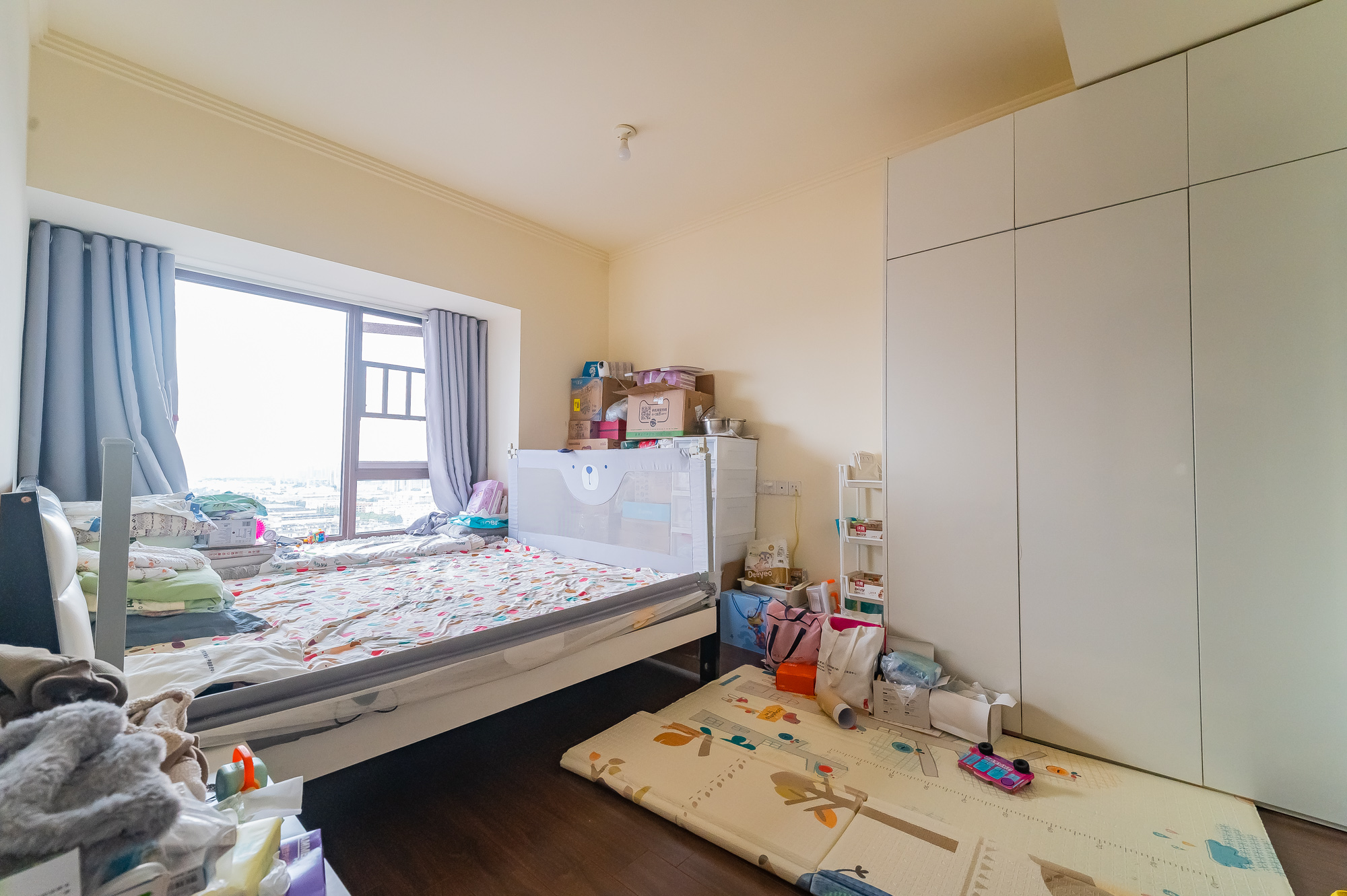 碧桂园中央花园 3室2厅2卫 85.8万 碧桂园中央花园 3室2厅2卫 85.8万卧室