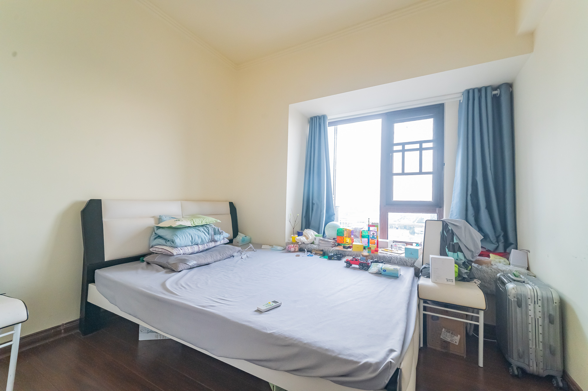 碧桂园中央花园 3室2厅2卫 85.8万 碧桂园中央花园 3室2厅2卫 85.8万卧室