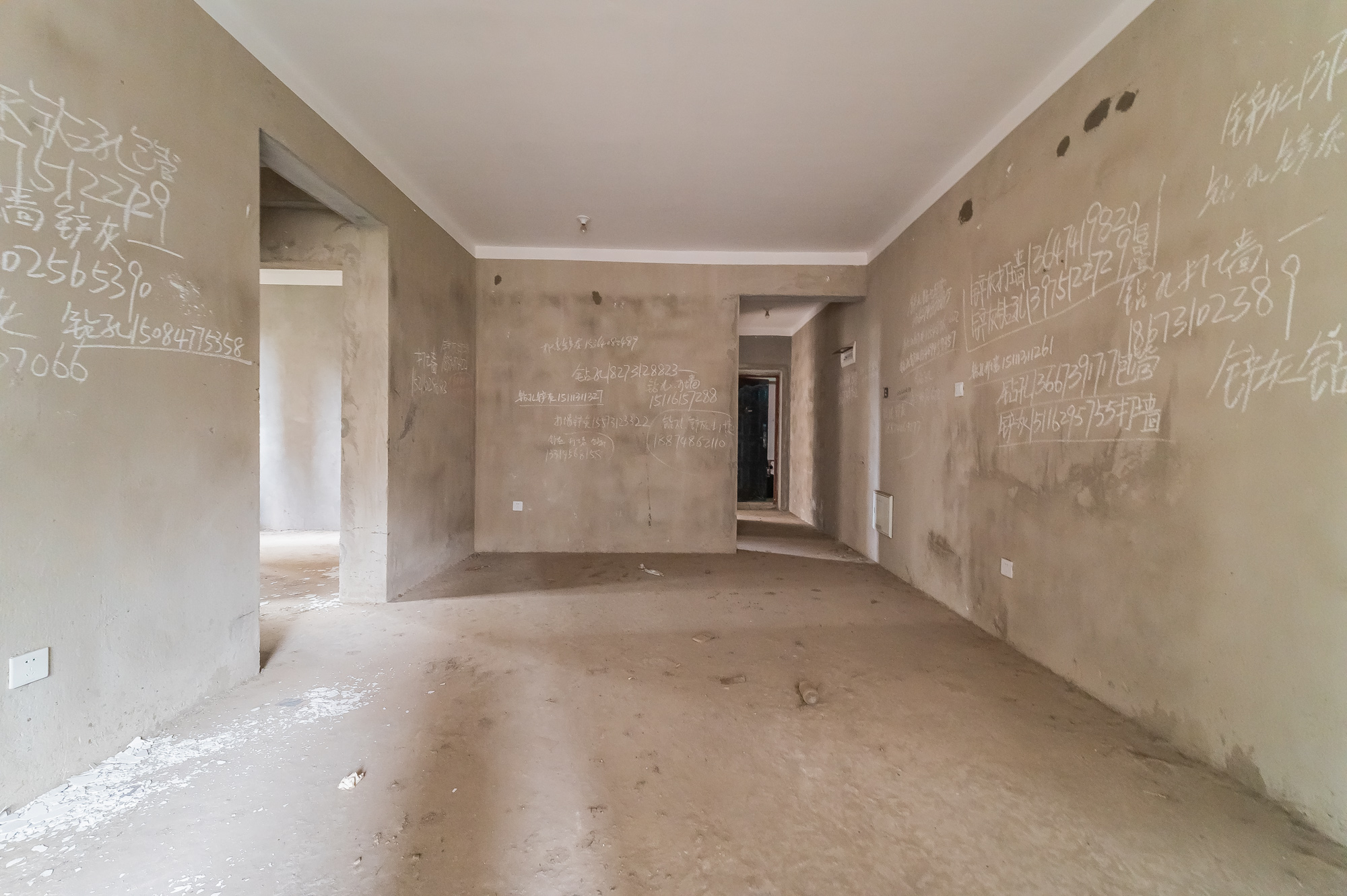 印山蓝色海岸  3室2厅1卫    60.0万 印山蓝色海岸  3室2厅1卫    60.0万