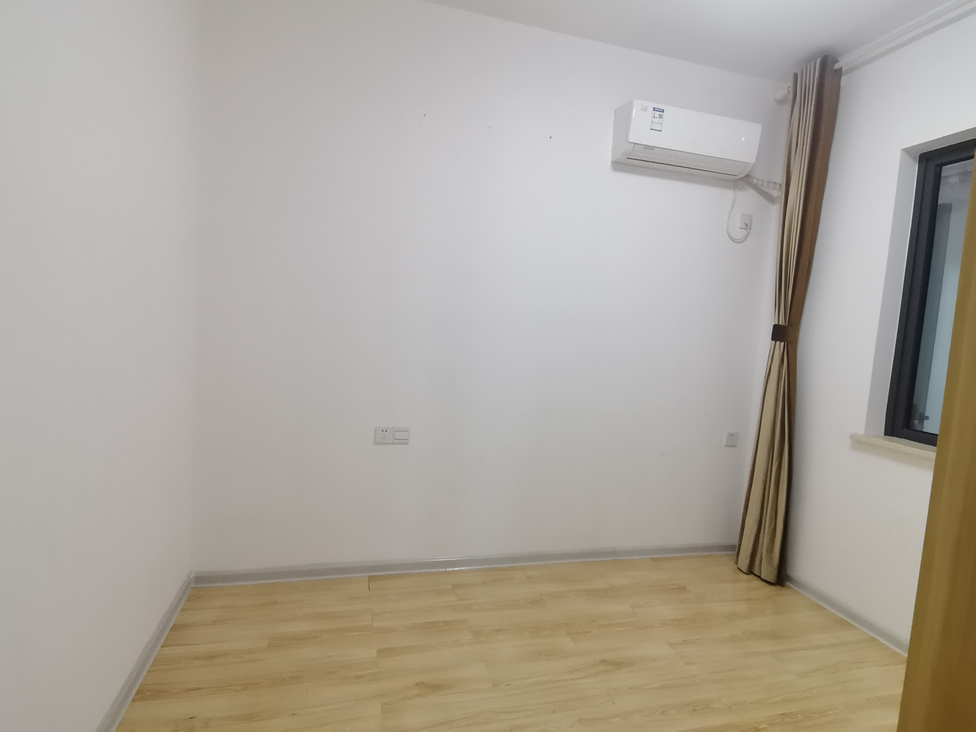 庐山春天 2室2厅1卫 50.0万 庐山春天 2室2厅1卫 50.0万室内图