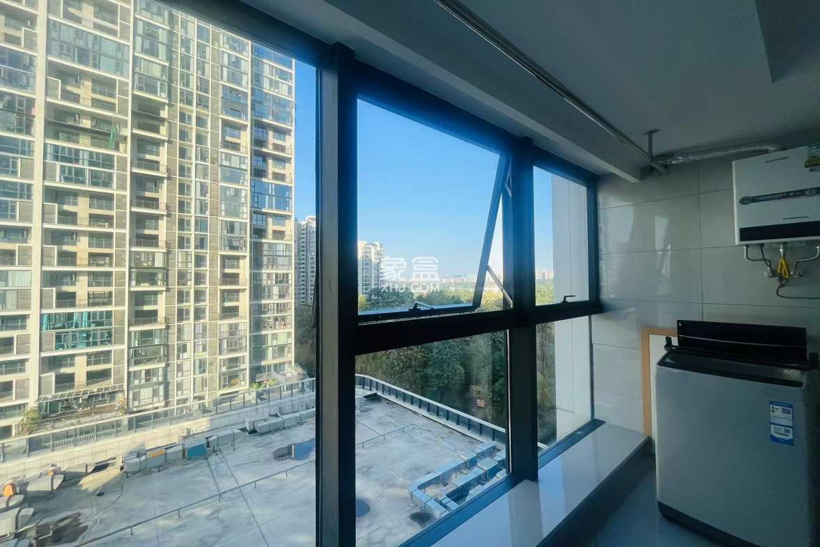 宝基广场  1室1厅1卫    1380.0元/月 宝基广场  1室1厅1卫    1380.0元/月室内图1