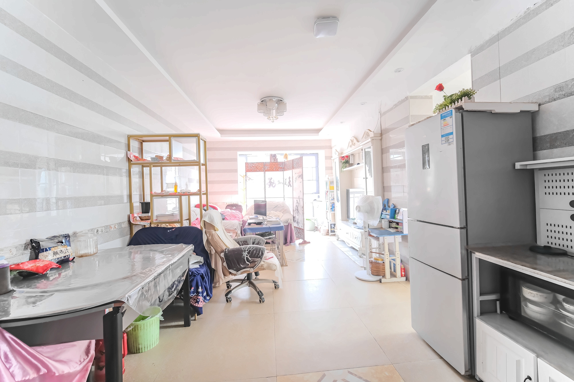 月亮湾草莓街区一、二期 3室2厅1卫 64.0万 月亮湾草莓街区一、二期 3室2厅1卫 64.0万客厅