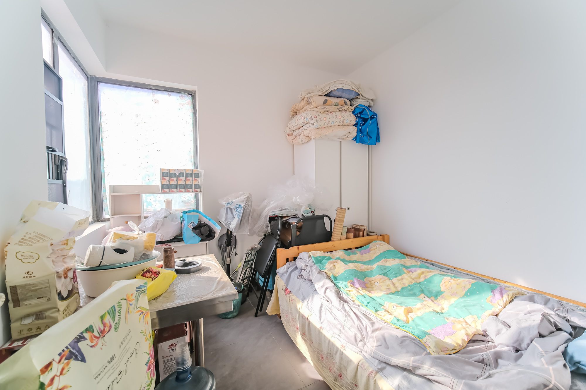 月亮湾草莓街区一、二期 3室2厅1卫 64.0万 月亮湾草莓街区一、二期 3室2厅1卫 64.0万卧室