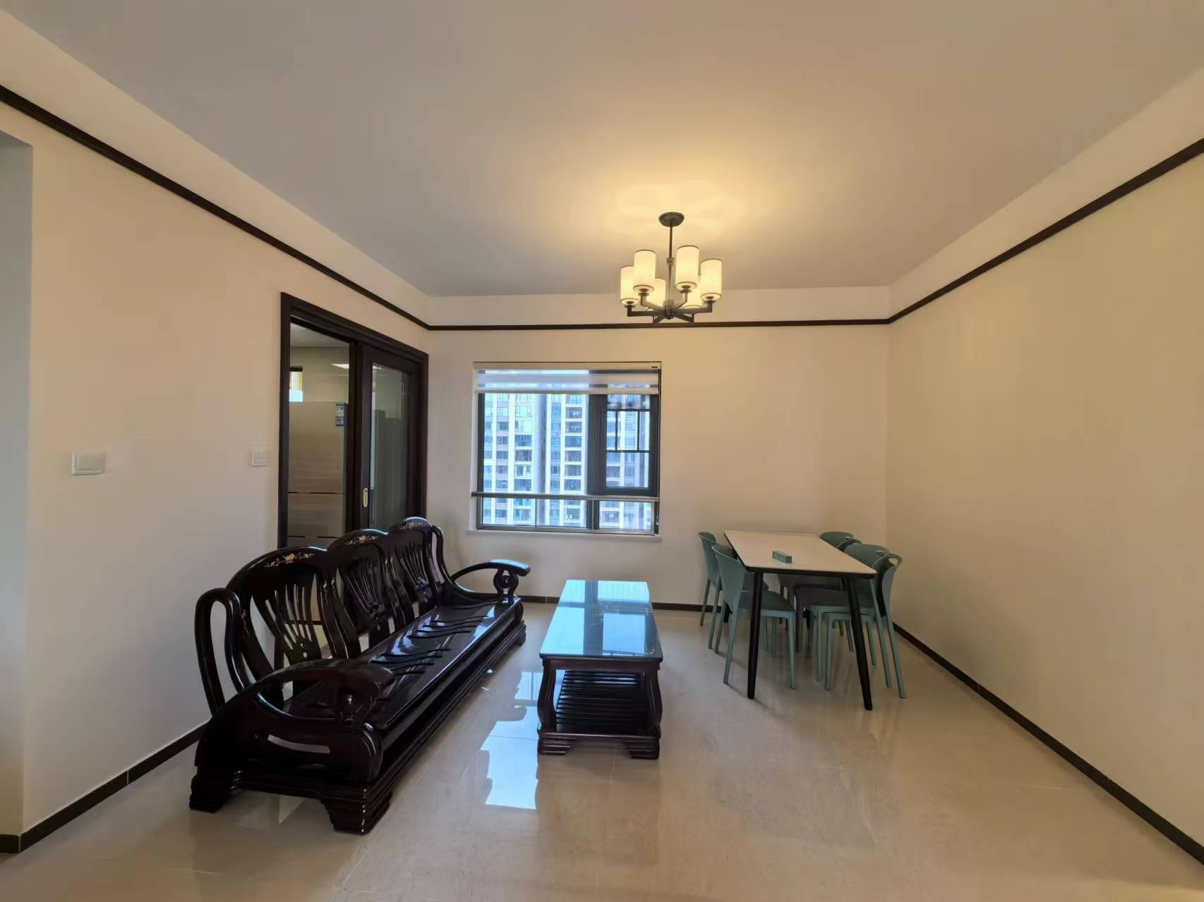 株洲恒大悦珑台 3室2厅2卫 1800.0元/月 株洲恒大悦珑台 3室2厅2卫 1800.0元/月室内图